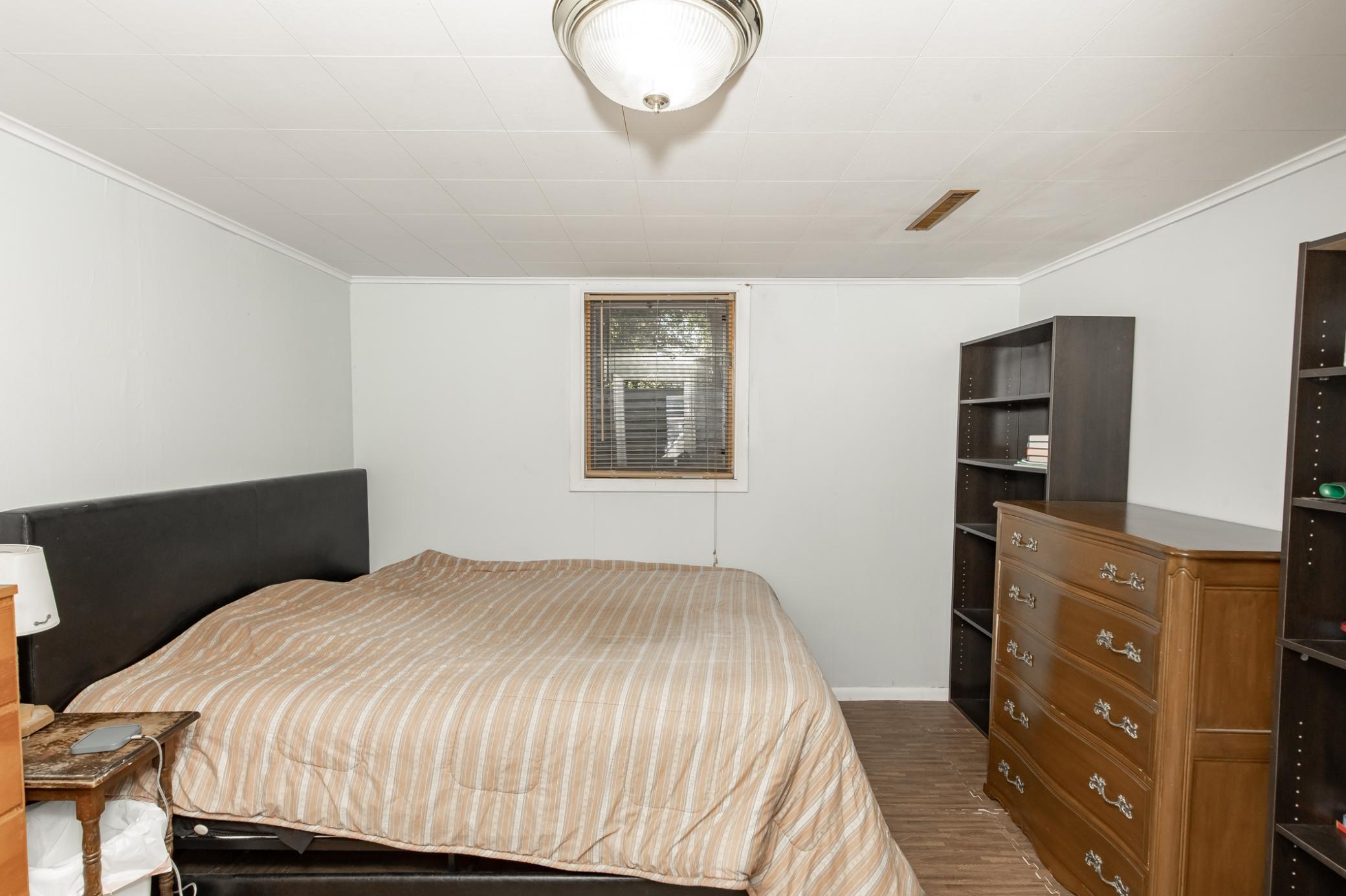1948 single family home for sale at 1320 5th Street S in Moorhead, MN — 6 bed, 3 bath (photo 19 of 34)