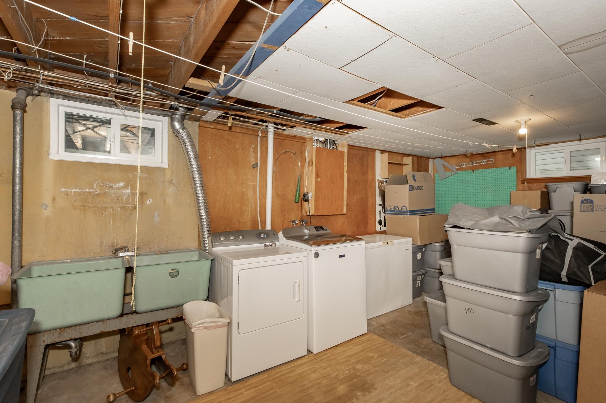 1948 single family home for sale at 1320 5th Street S in Moorhead, MN — 6 bed, 3 bath (photo 22 of 34)
