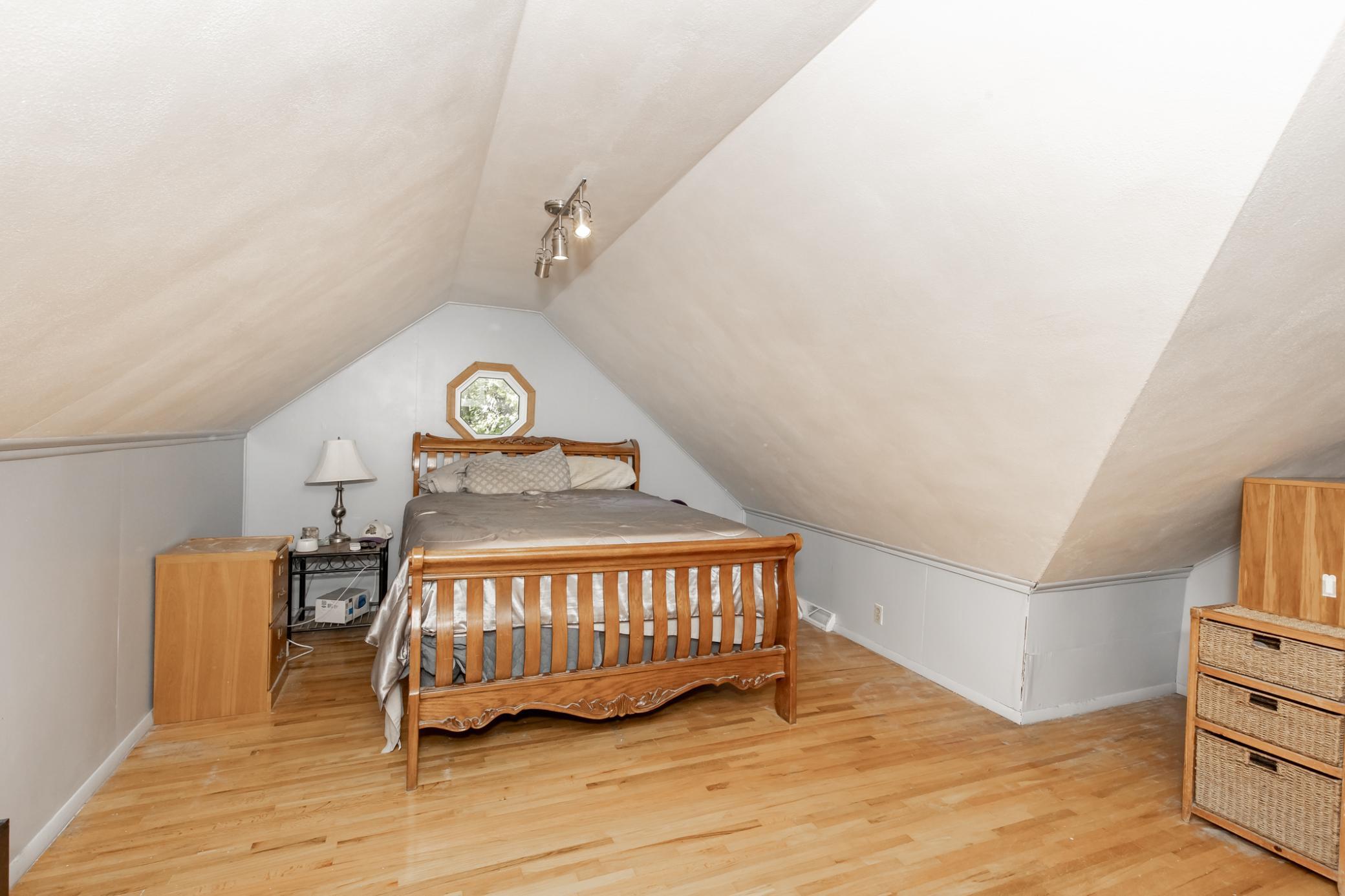 1948 single family home for sale at 1320 5th Street S in Moorhead, MN — 6 bed, 3 bath (photo 28 of 34)