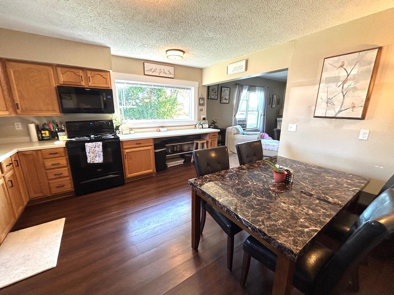 1898 single family home for sale at 105 Hamilton Avenue NE in Red Lake Falls, MN — 3 bed, 2 bath (photo 5 of 28)