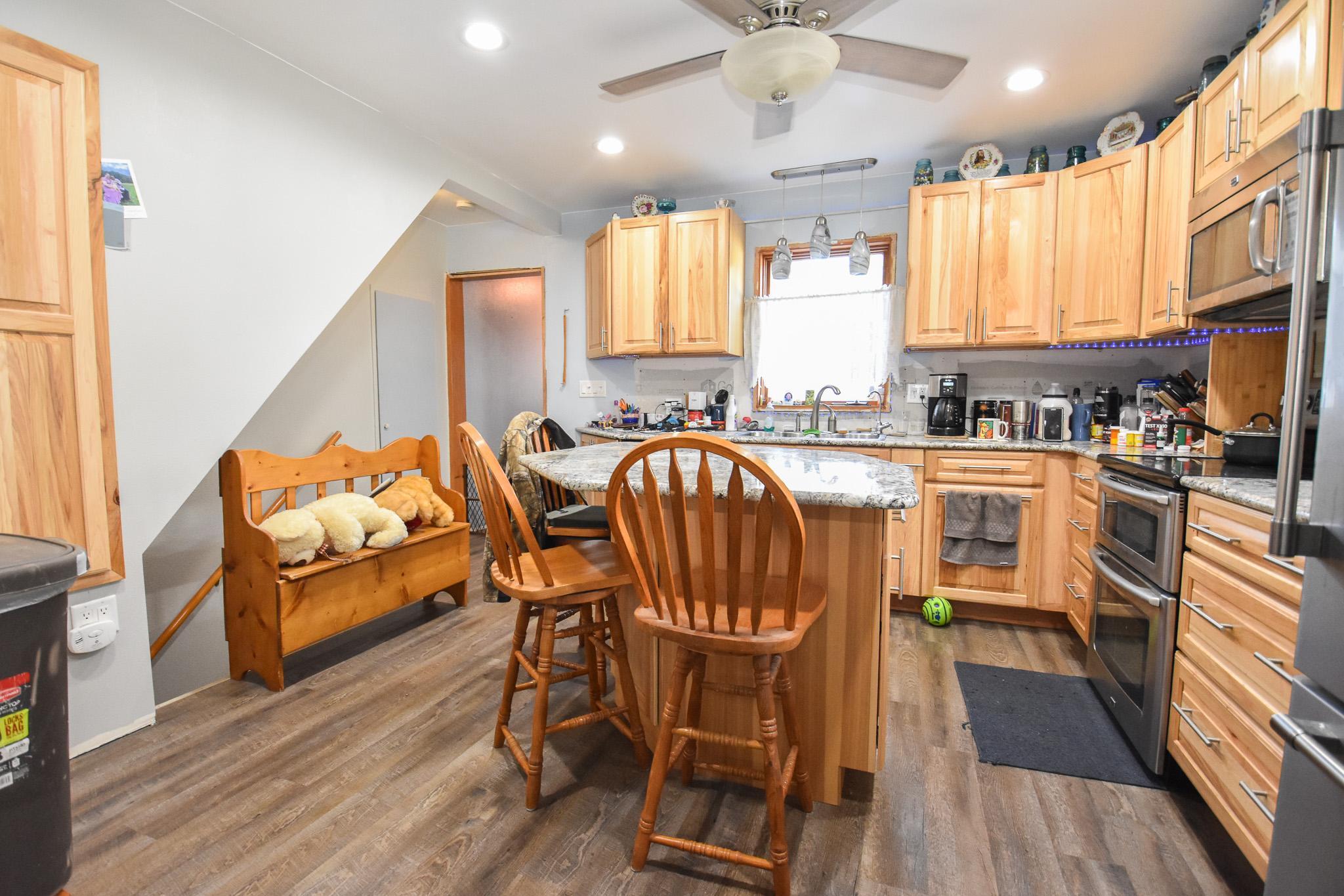 1951 single family home for sale at 1630 11 Avenue S in Fargo, ND — 4 bed, 3 bath (photo 9 of 29)