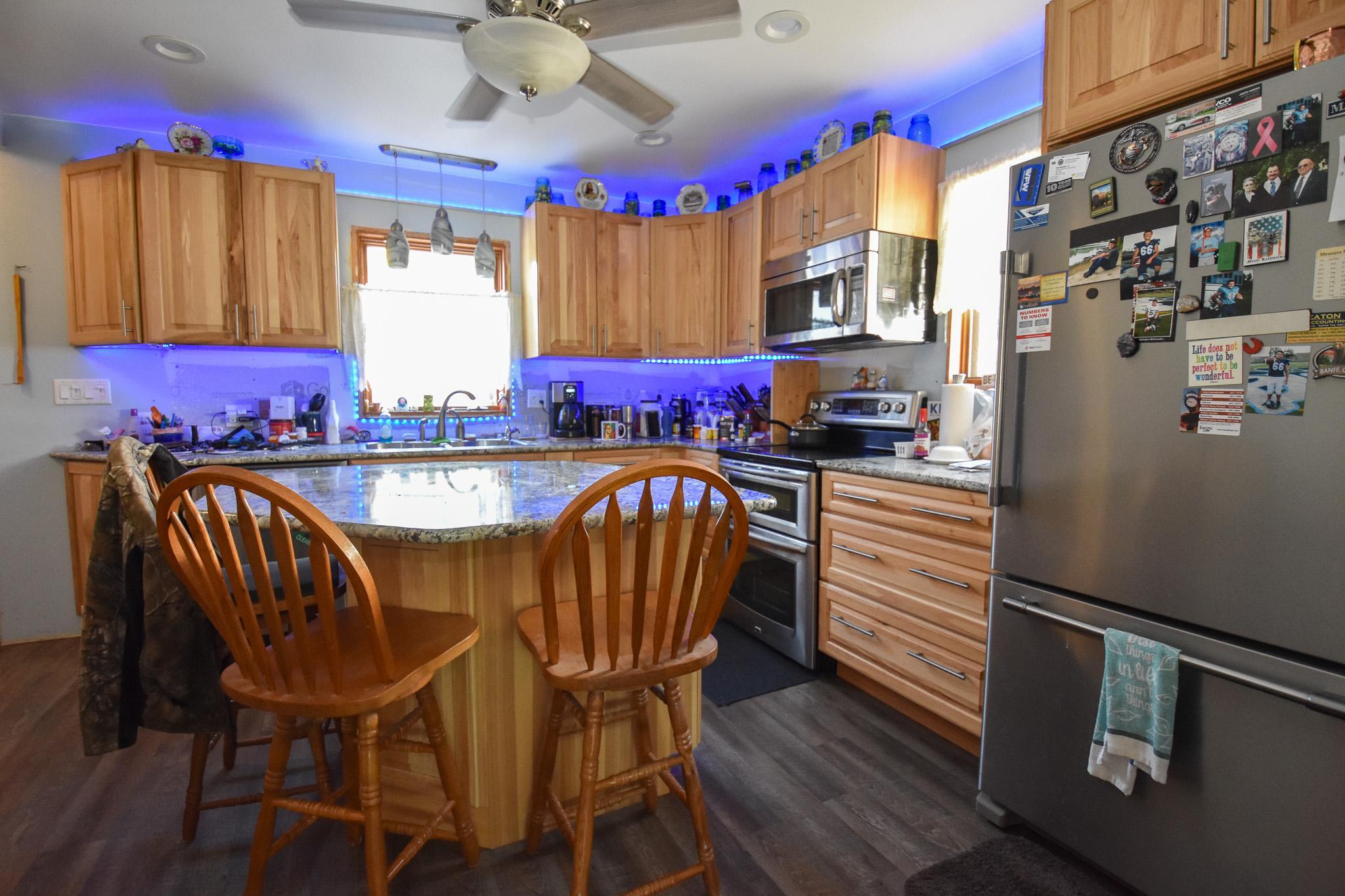 1951 single family home for sale at 1630 11 Avenue S in Fargo, ND — 4 bed, 3 bath (photo 10 of 29)