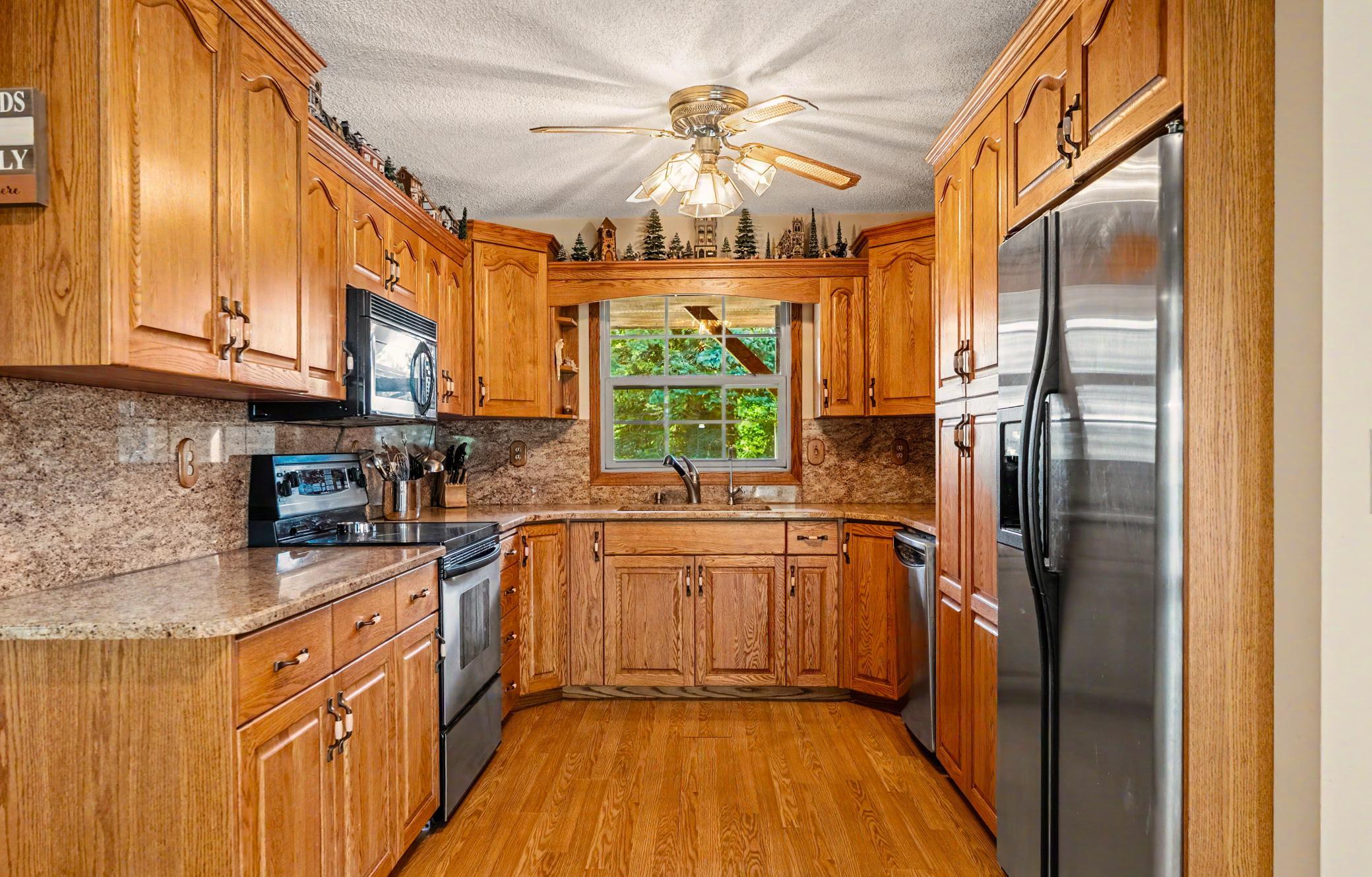 1979 single family home for sale at 3235 Lake Andrew Road SW in Alexandria, MN — 3 bed, 2 bath (photo 10 of 32)