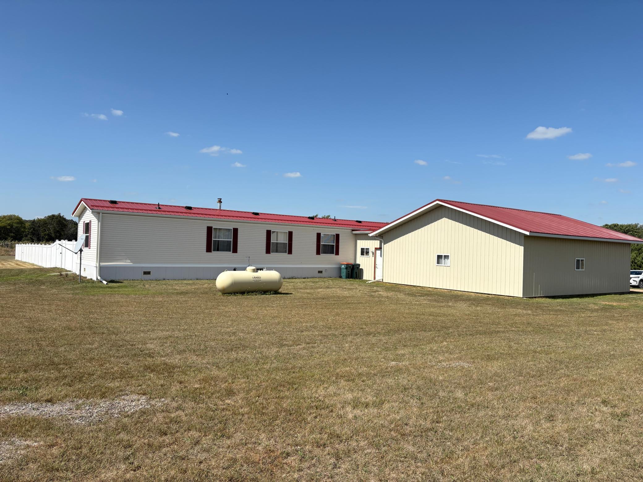 2004 single family home for sale at 18833 US 71 in Long Prairie, MN — 3 bed, 2 bath (photo 3 of 10)