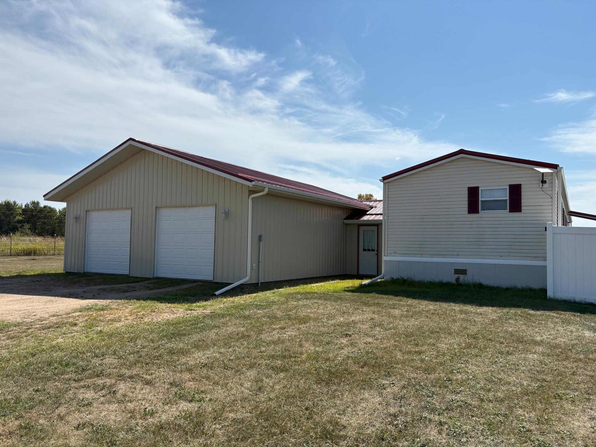 2004 single family home for sale at 18833 US 71 in Long Prairie, MN — 3 bed, 2 bath (photo 8 of 10)