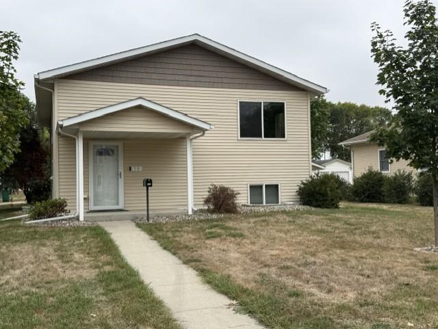 2003 single family home for sale at 130 12th Street N in Breckenridge, MN — 4 bed, 2 bath
