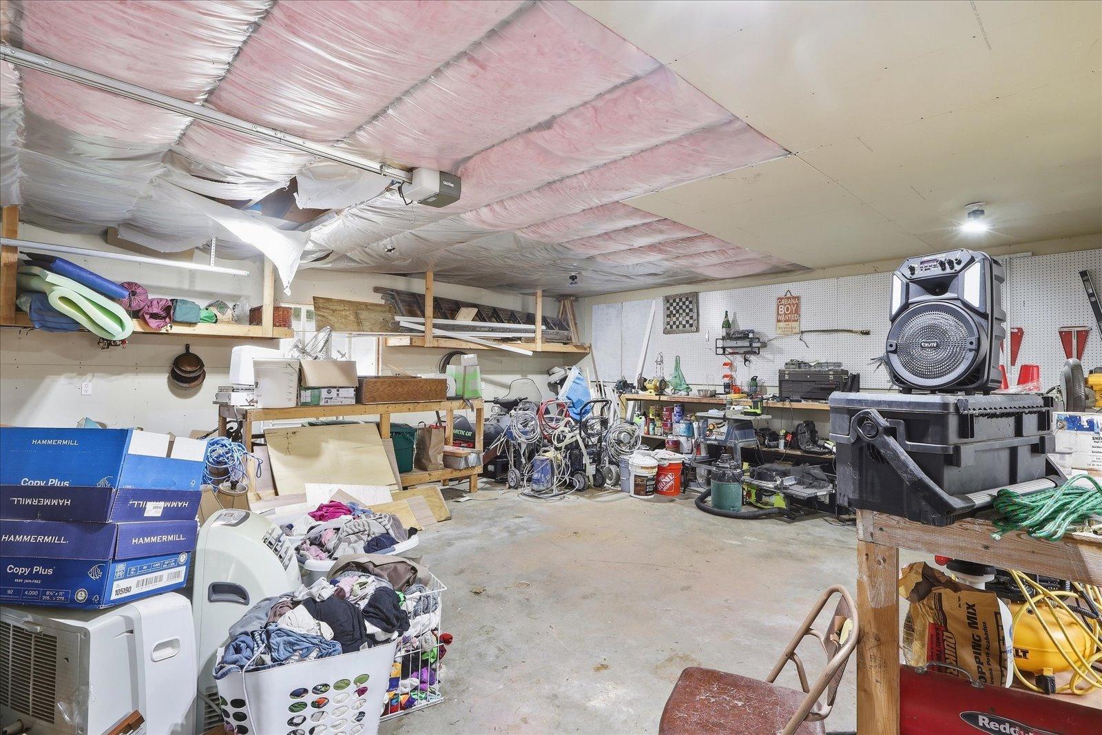 1920 single family home for sale at 406 Gunn Street in Coleraine, MN — 4 bed, 2 bath (photo 20 of 26)