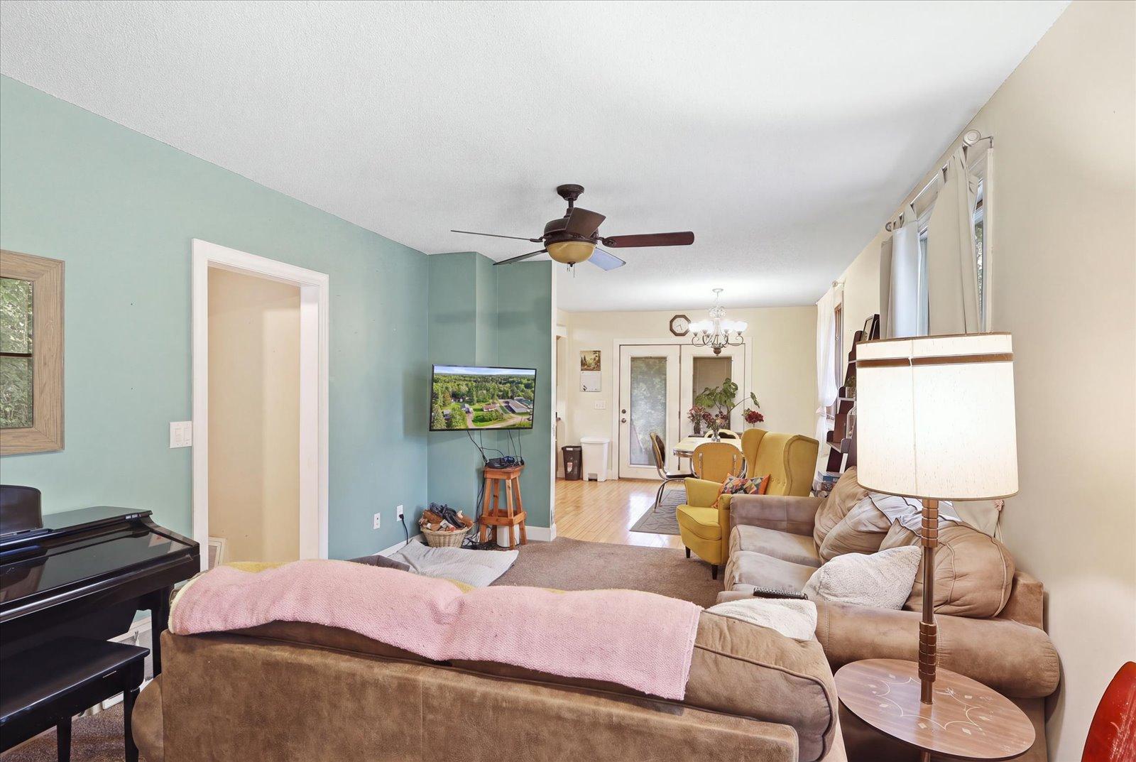 1920 single family home for sale at 406 Gunn Street in Coleraine, MN — 4 bed, 2 bath (photo 3 of 26)
