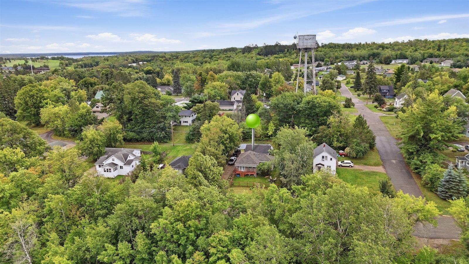 1920 single family home for sale at 406 Gunn Street in Coleraine, MN — 4 bed, 2 bath (photo 23 of 26)