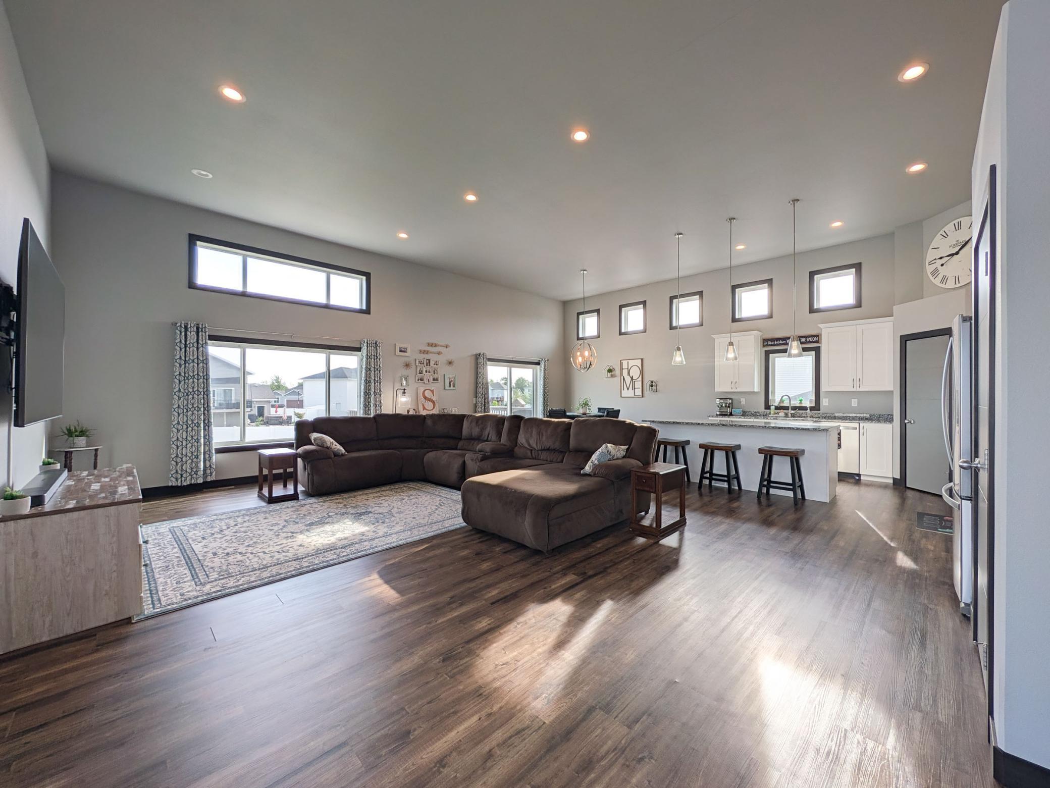 2018 single family home for sale at 818 ALBERT Drive W in West Fargo, ND — 4 bed, 3 bath (photo 17 of 59)