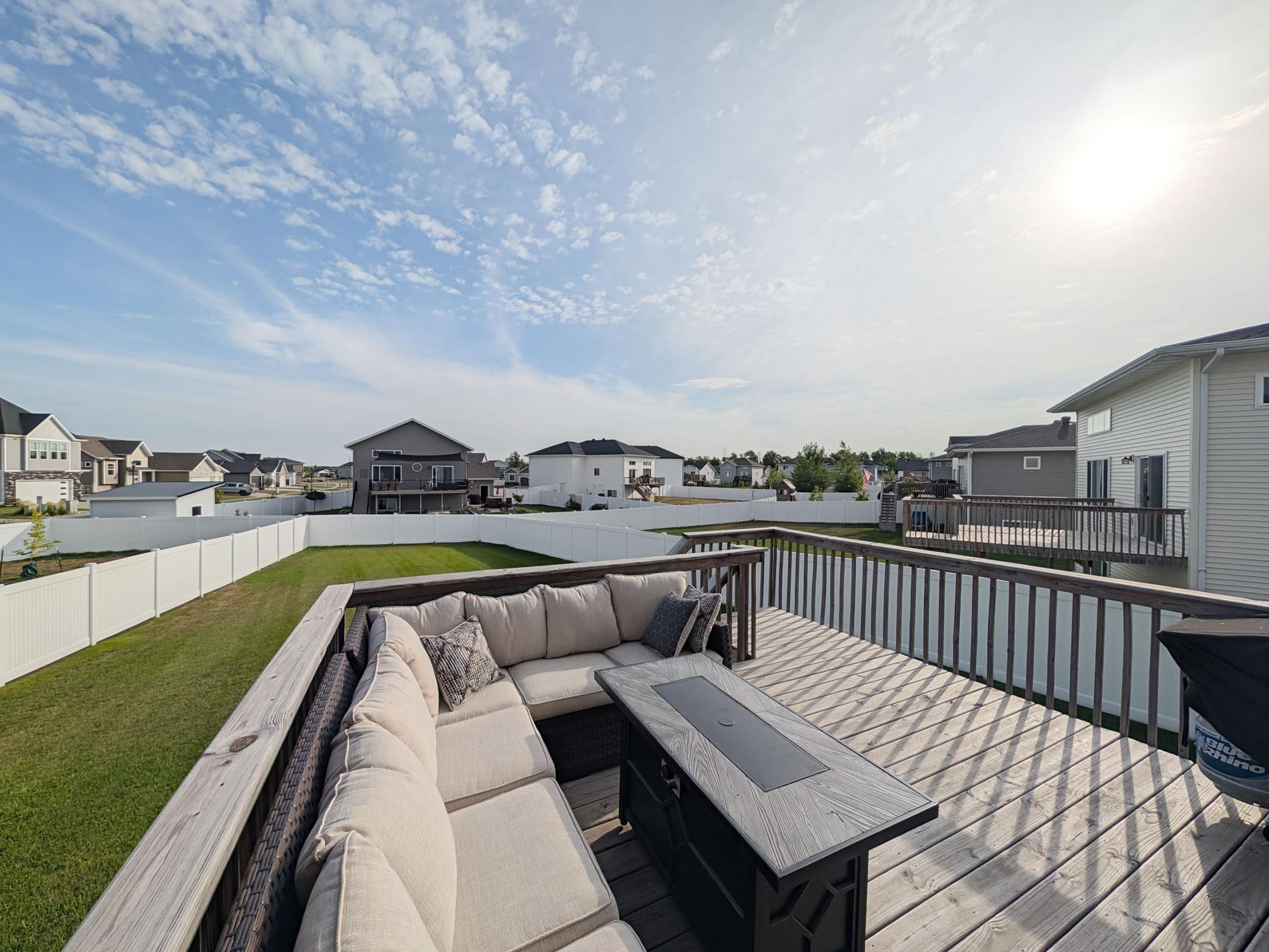 2018 single family home for sale at 818 ALBERT Drive W in West Fargo, ND — 4 bed, 3 bath (photo 28 of 59)