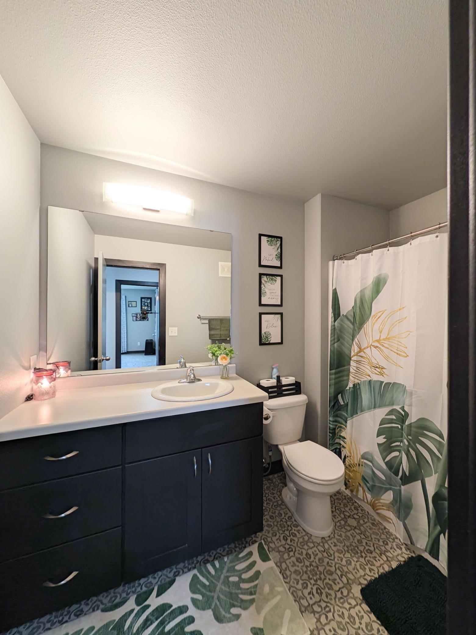 2018 single family home for sale at 818 ALBERT Drive W in West Fargo, ND — 4 bed, 3 bath (photo 34 of 59)