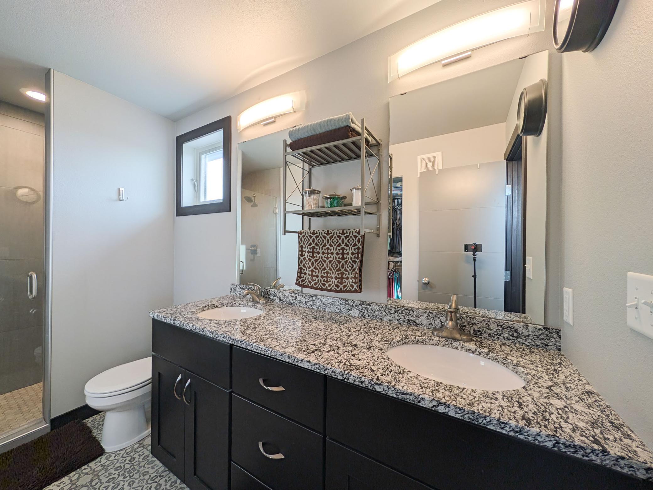 2018 single family home for sale at 818 ALBERT Drive W in West Fargo, ND — 4 bed, 3 bath (photo 39 of 59)