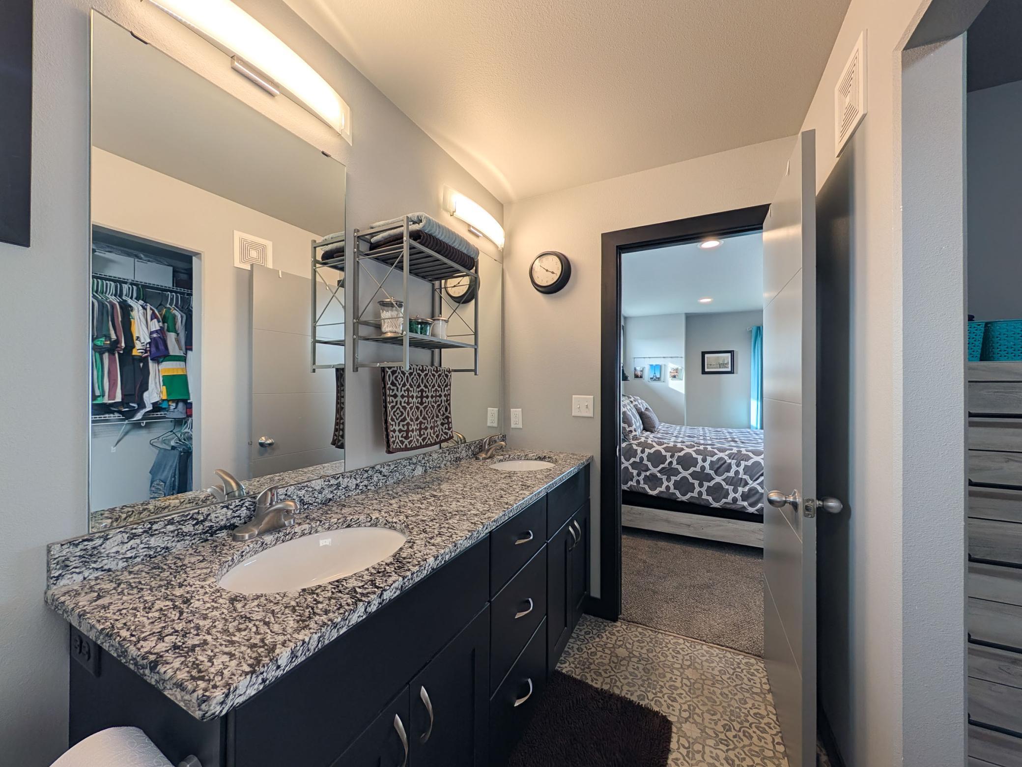 2018 single family home for sale at 818 ALBERT Drive W in West Fargo, ND — 4 bed, 3 bath (photo 42 of 59)
