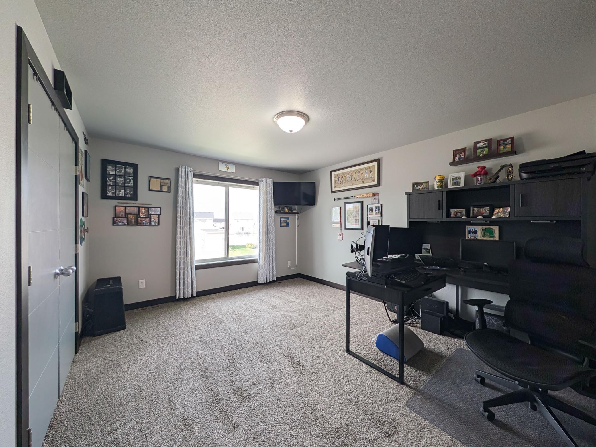 2018 single family home for sale at 818 ALBERT Drive W in West Fargo, ND — 4 bed, 3 bath (photo 43 of 59)