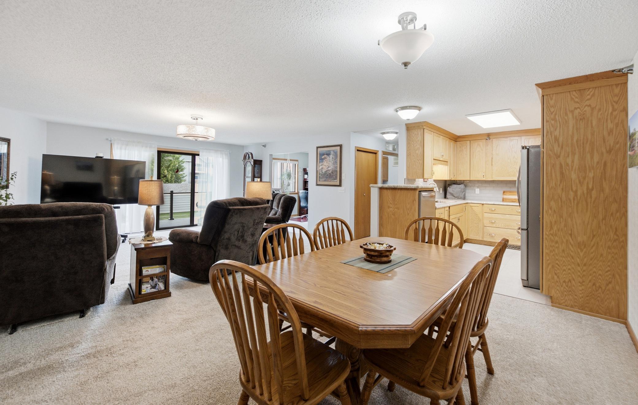 1992 condo for sale at 3201 14th Street S, Unit 203 in Moorhead, MN — 2 bed, 2 bath (photo 16 of 36)