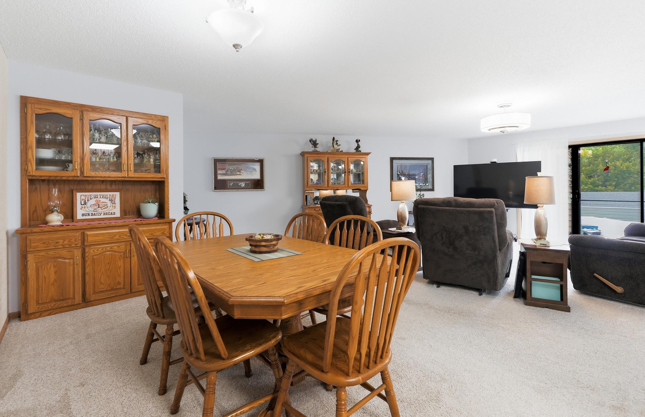 1992 condo for sale at 3201 14th Street S, Unit 203 in Moorhead, MN — 2 bed, 2 bath (photo 17 of 36)