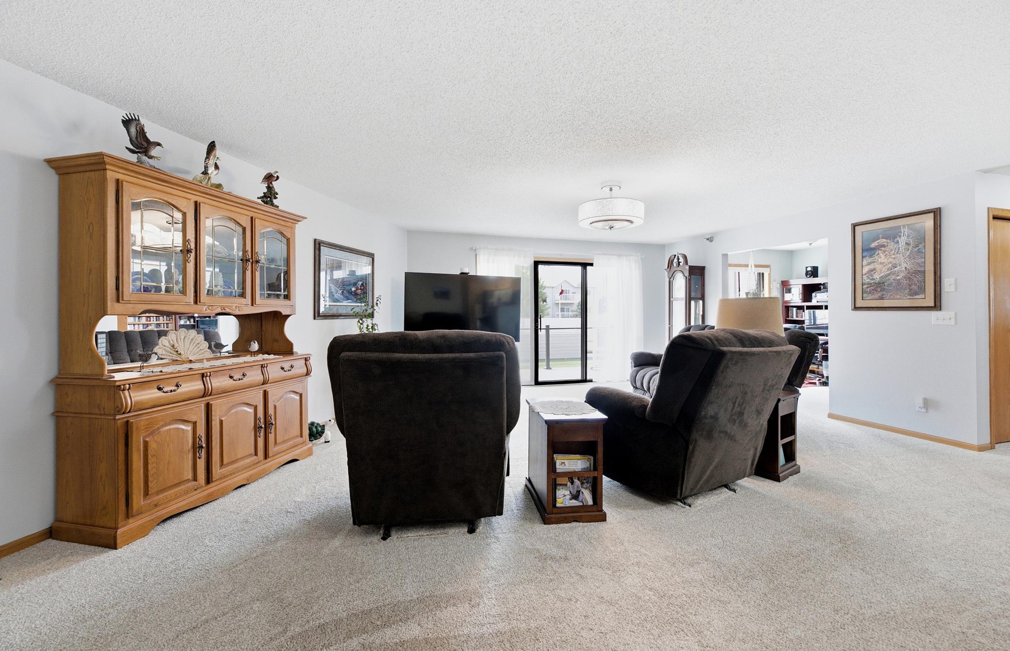 1992 condo for sale at 3201 14th Street S, Unit 203 in Moorhead, MN — 2 bed, 2 bath (photo 18 of 36)