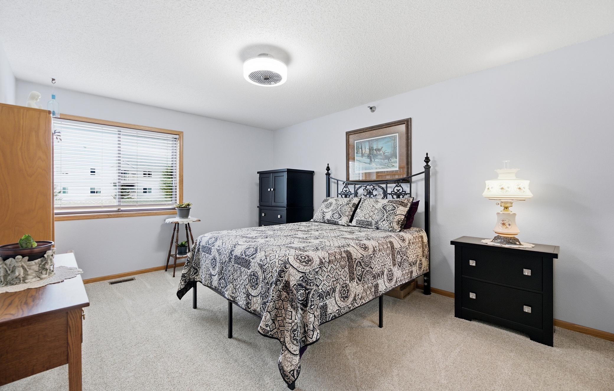 1992 condo for sale at 3201 14th Street S, Unit 203 in Moorhead, MN — 2 bed, 2 bath (photo 31 of 36)