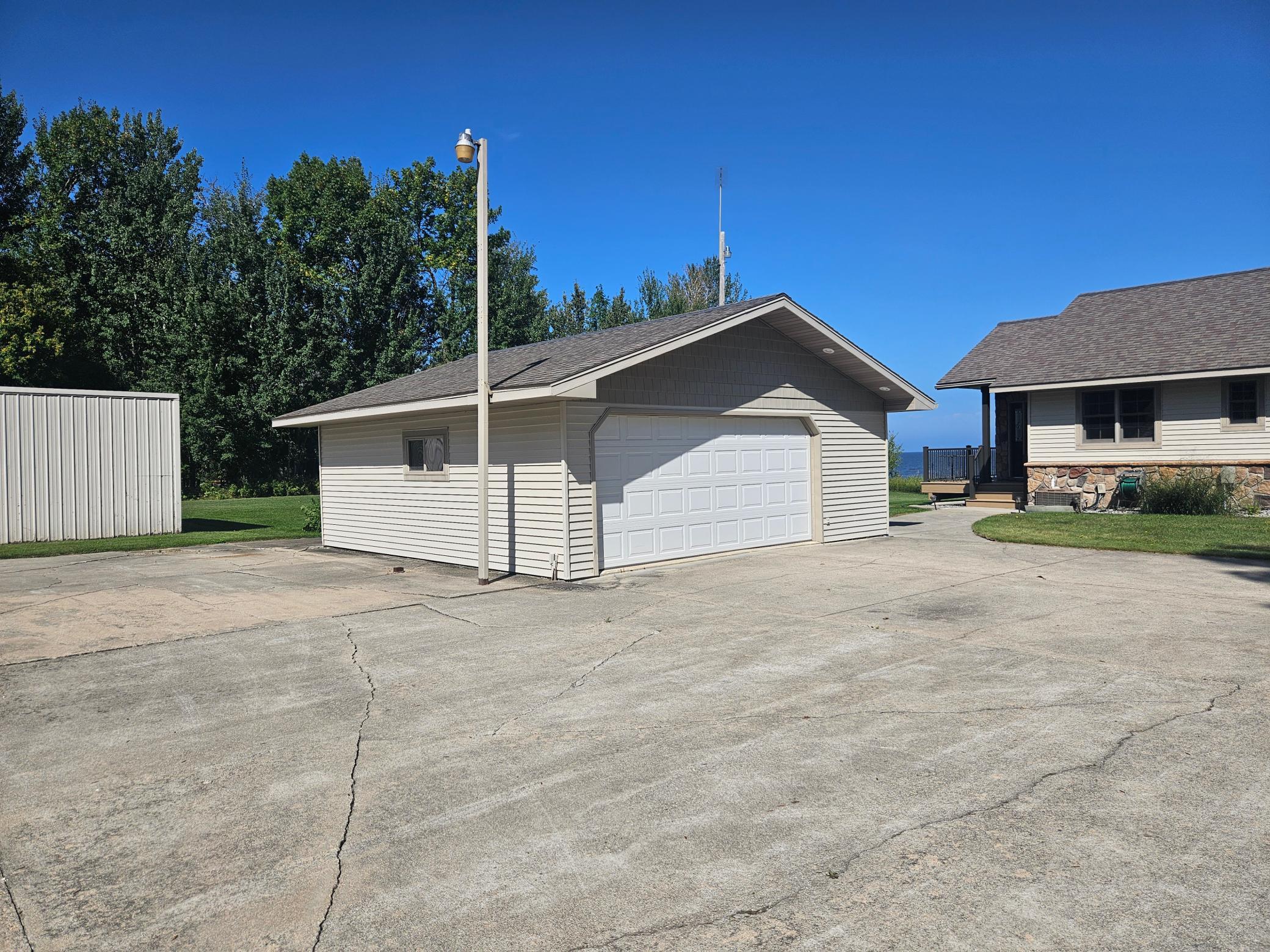 1987 single family home for sale at 6234 Sandy Shores Drive NW in Williams, MN — 3 bed, 3 bath (photo 4 of 16)