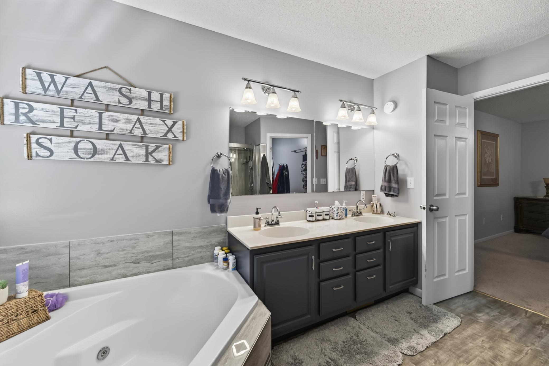 2001 single family home for sale at 2122 Harrison Court SW in Bemidji, MN — 3 bed, 3 bath (photo 27 of 34)