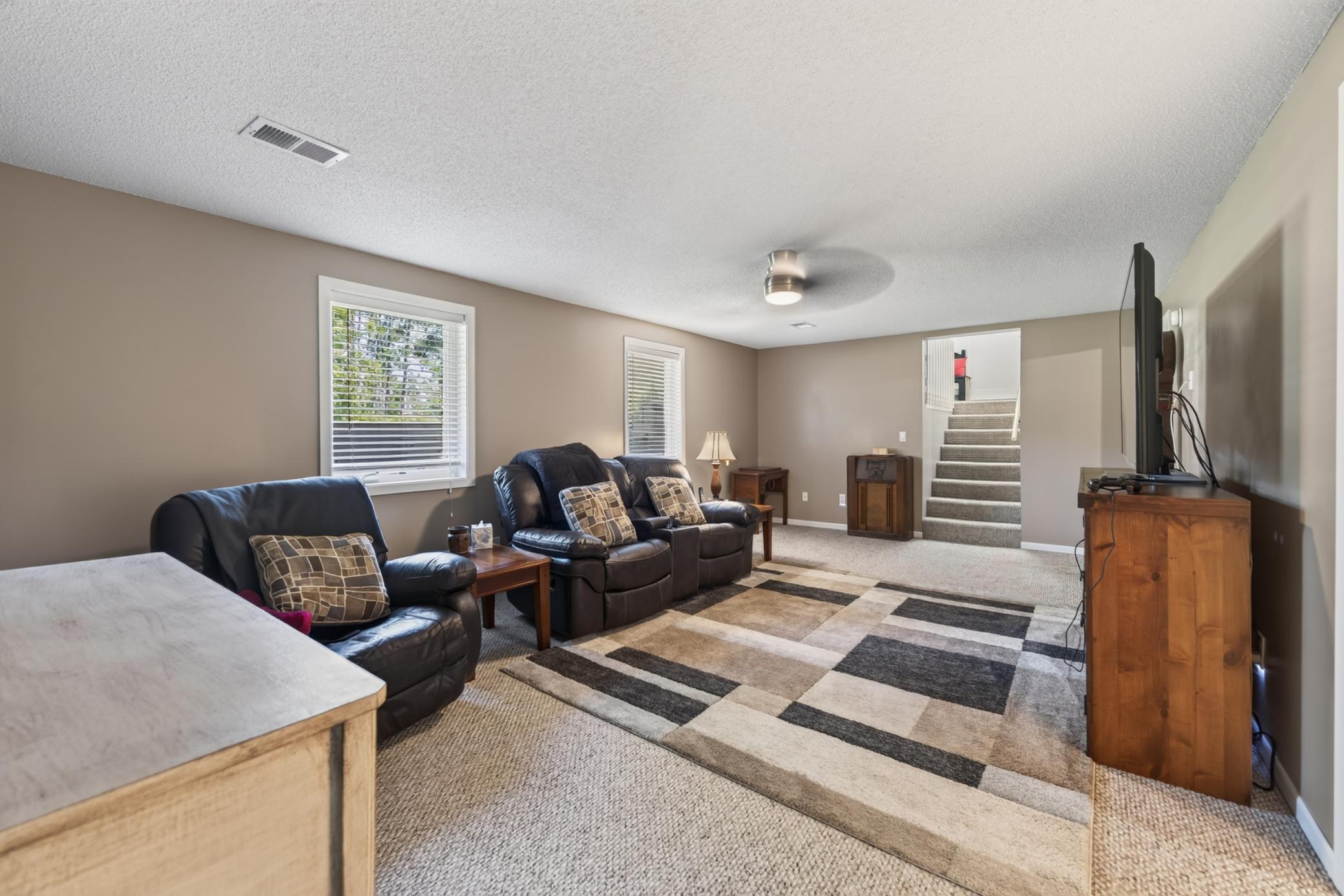 2001 single family home for sale at 2122 Harrison Court SW in Bemidji, MN — 3 bed, 3 bath (photo 30 of 34)