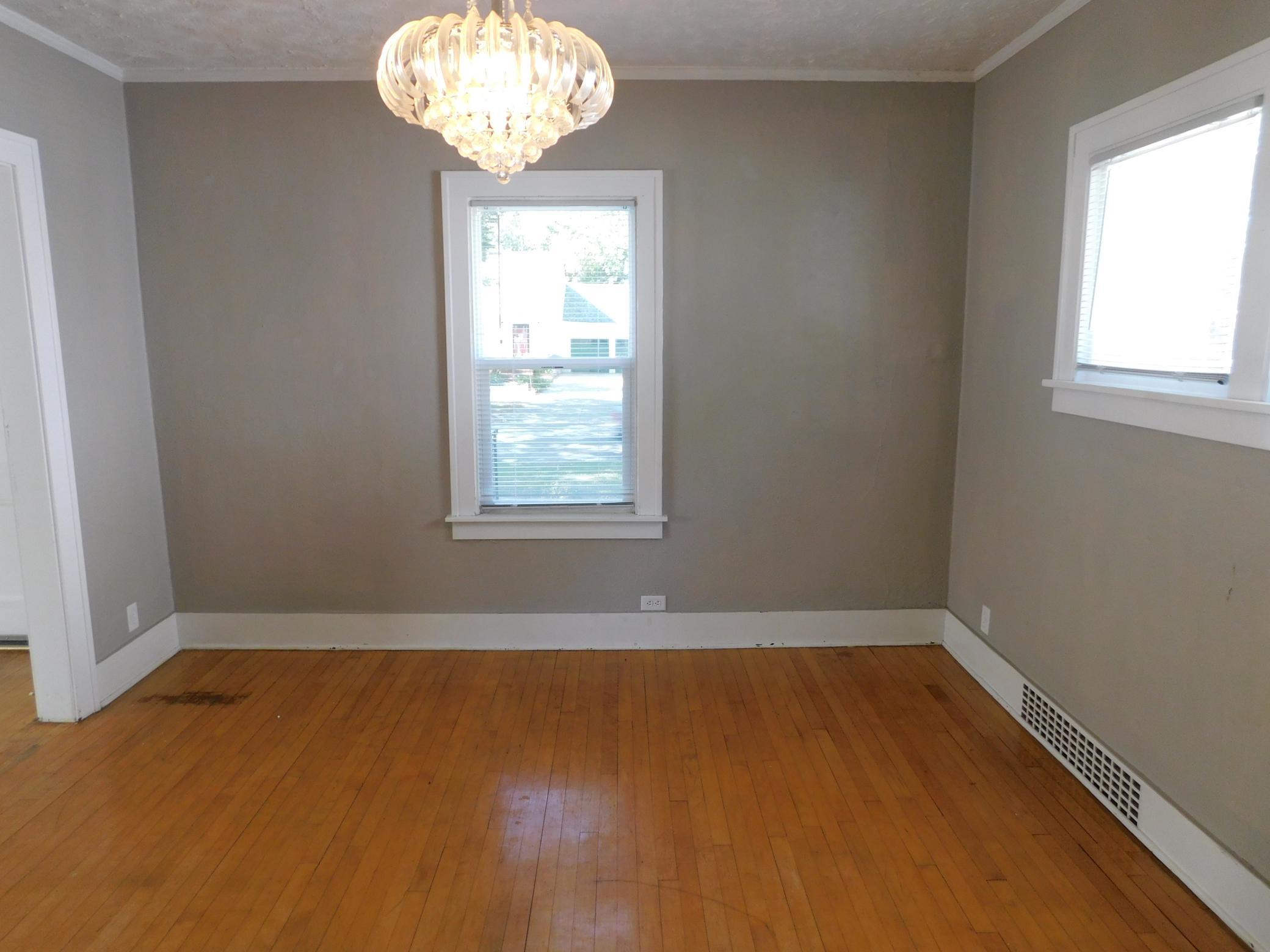 1923 single family home for sale at 606 5th Street S in Moorhead, MN — 4 bed, 3 bath (photo 12 of 33)