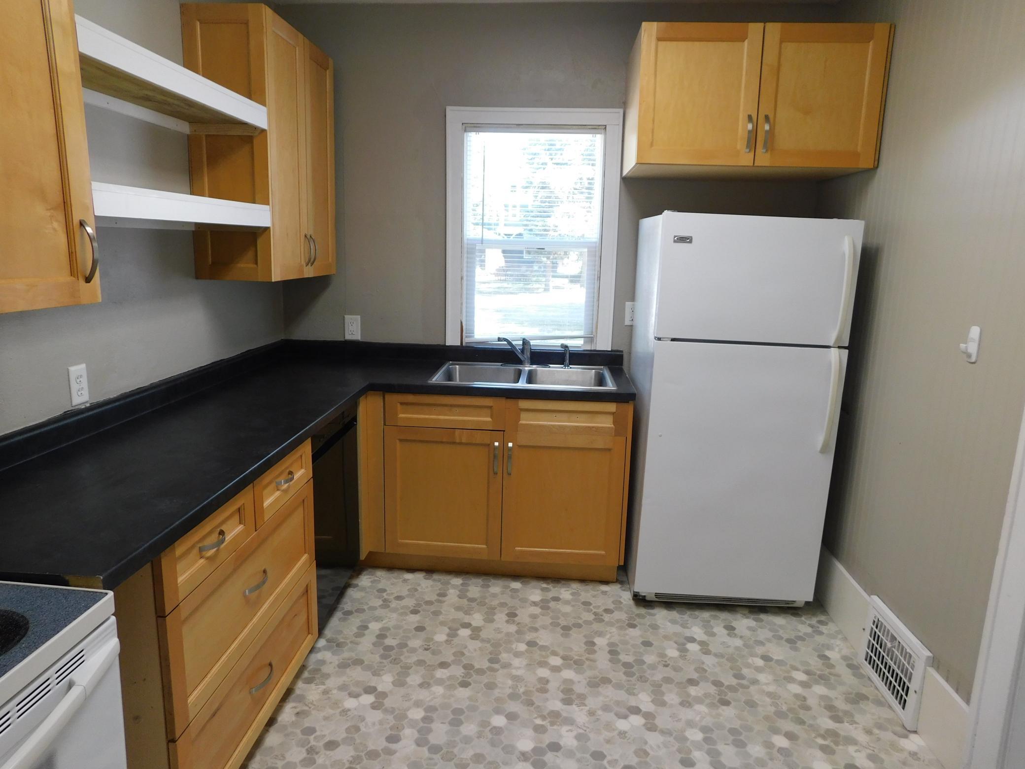 1923 single family home for sale at 606 5th Street S in Moorhead, MN — 4 bed, 3 bath (photo 13 of 33)