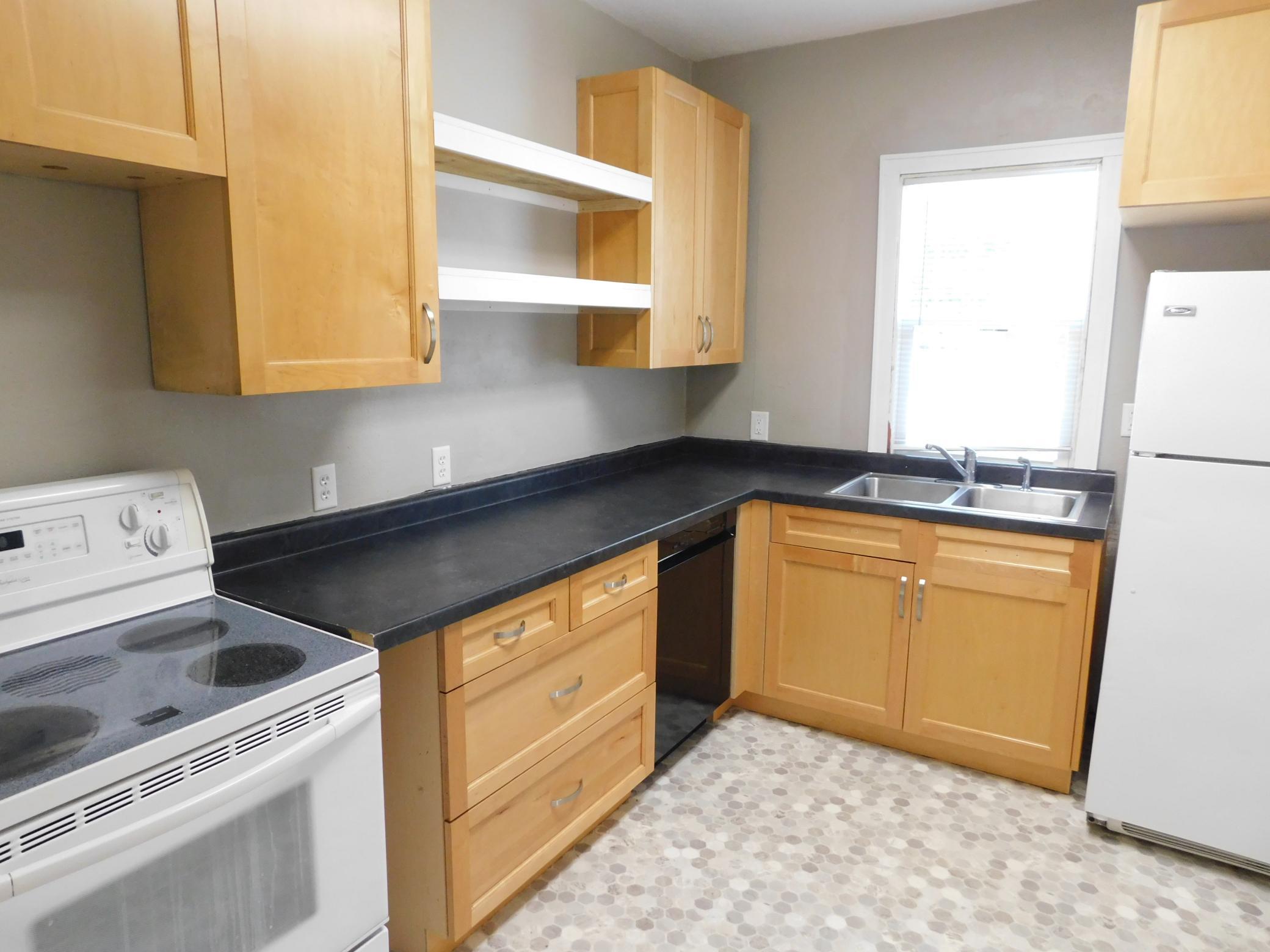 1923 single family home for sale at 606 5th Street S in Moorhead, MN — 4 bed, 3 bath (photo 15 of 33)