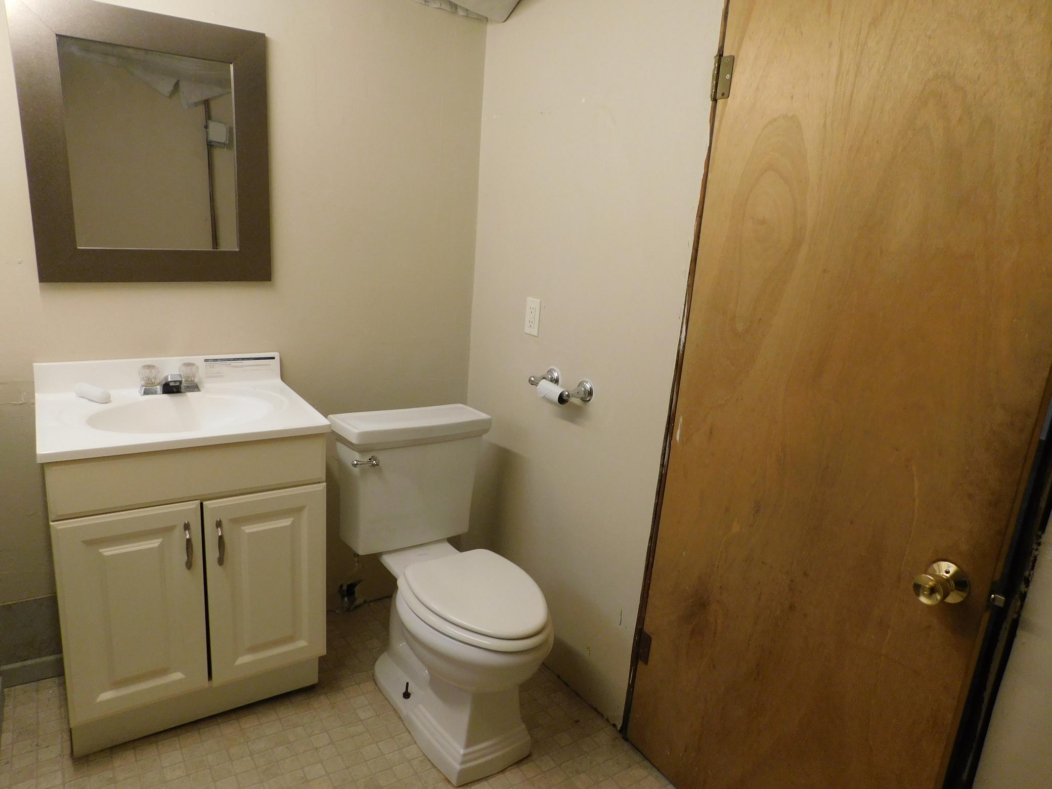 1923 single family home for sale at 606 5th Street S in Moorhead, MN — 4 bed, 3 bath (photo 31 of 33)