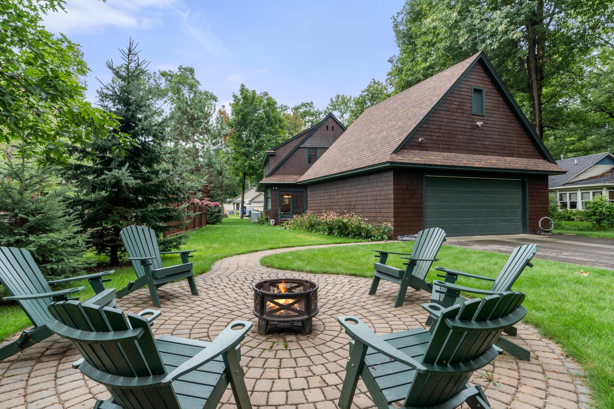 2005 single family home for sale at 12150 Pinedale Street in Crosslake, MN — 4 bed, 4 bath (photo 3 of 64)