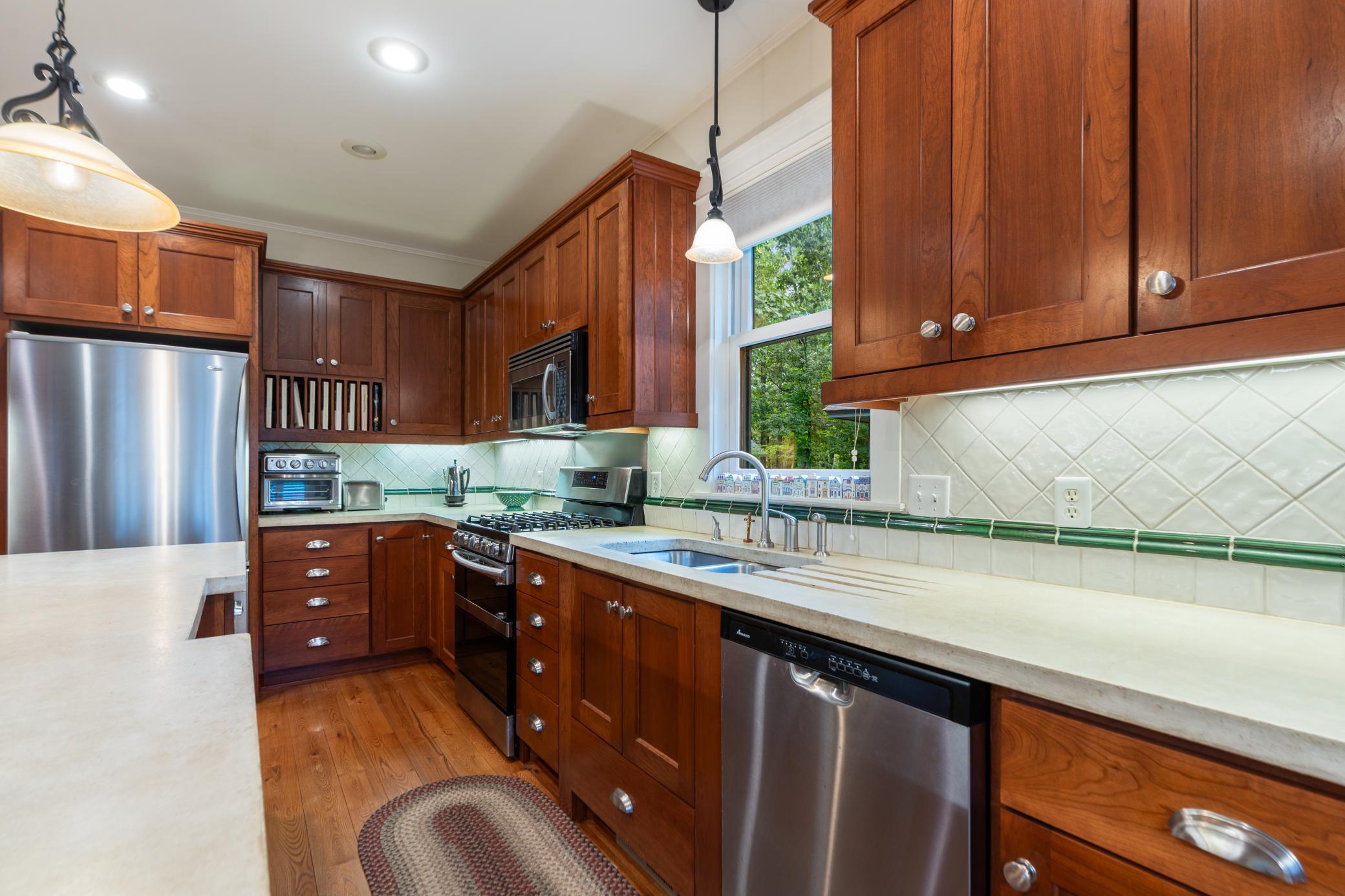 2005 single family home for sale at 12150 Pinedale Street in Crosslake, MN — 4 bed, 4 bath (photo 10 of 64)