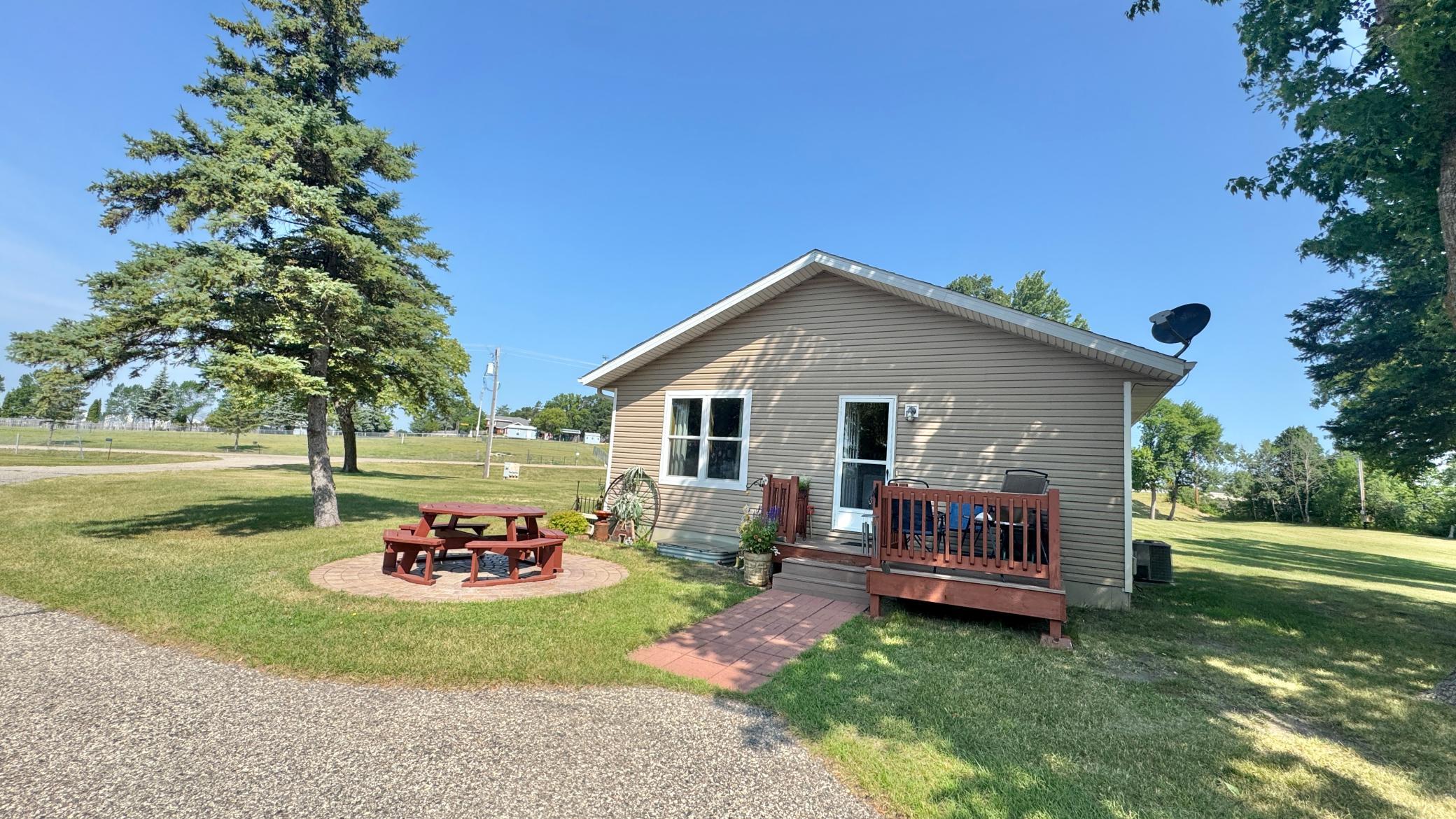 2014 single family home for sale at 25557 County Highway 22 in Detroit Lakes, MN — 3 bed, 2 bath (photo 3 of 9)