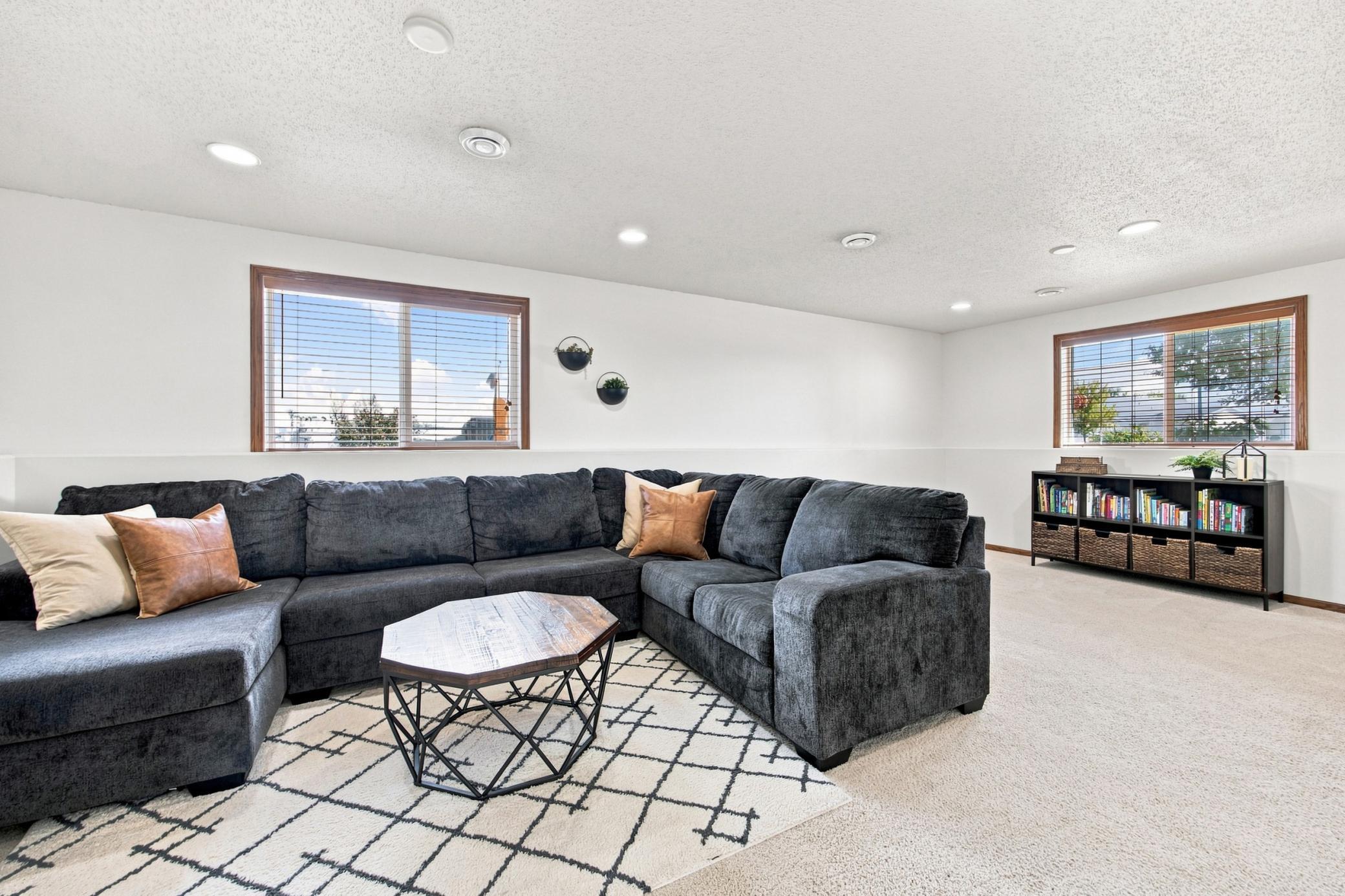 2004 single family home for sale at 3858 12TH Street W in West Fargo, ND — 4 bed, 3 bath (photo 15 of 29)