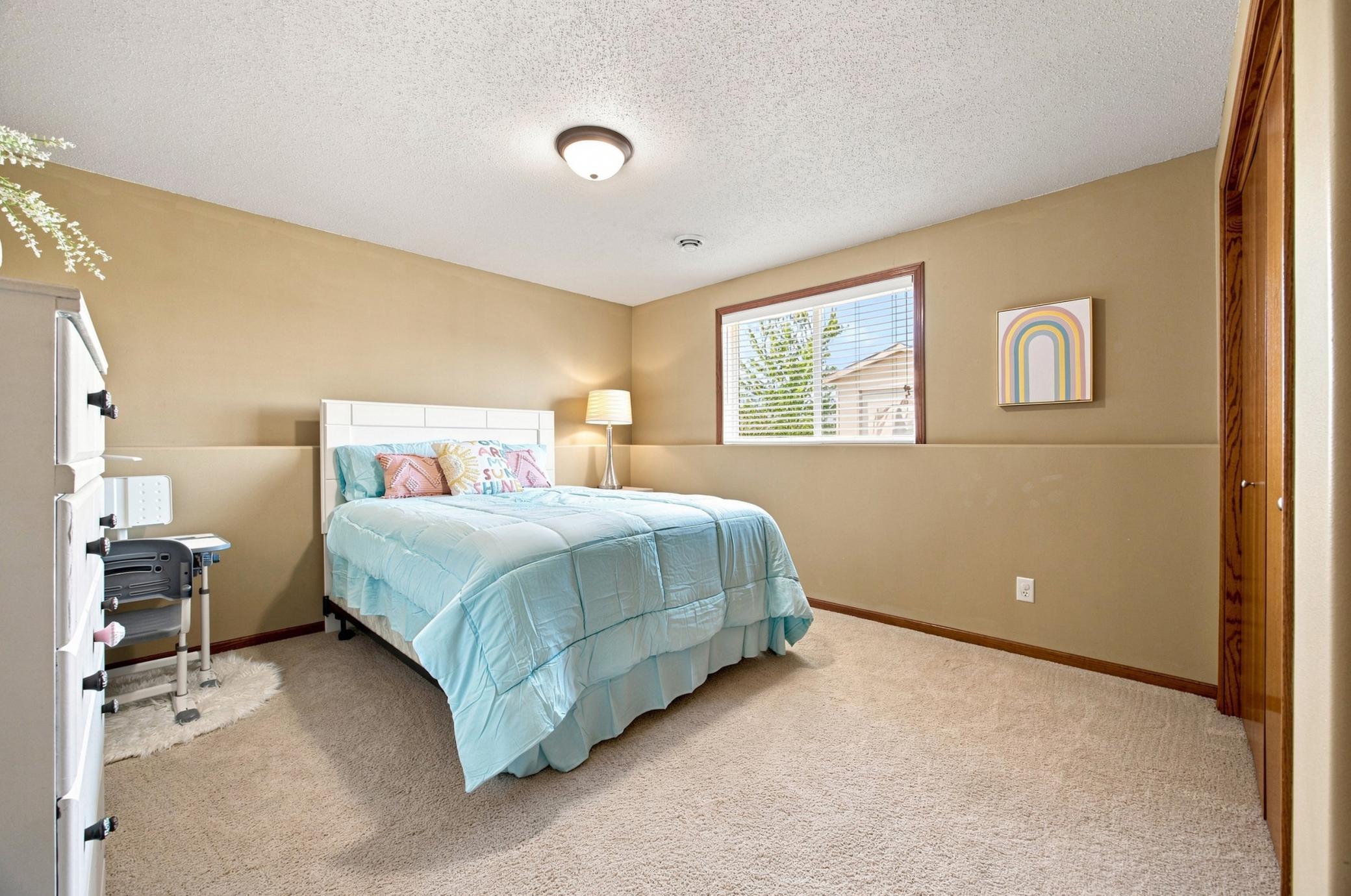 2004 single family home for sale at 3858 12TH Street W in West Fargo, ND — 4 bed, 3 bath (photo 17 of 29)