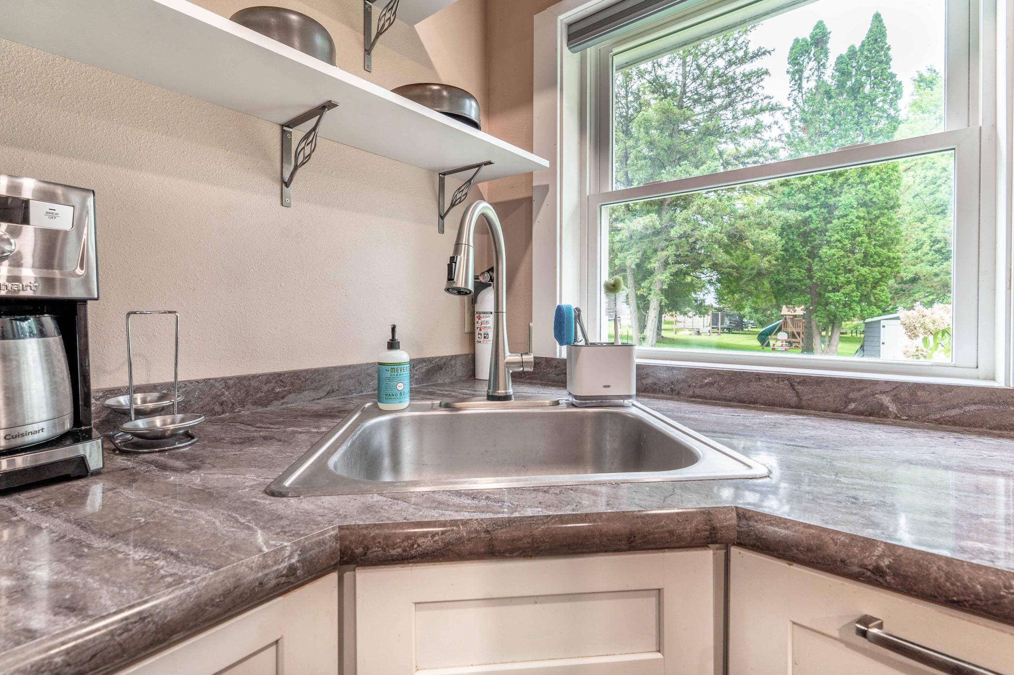 1955 single family home for sale at 416 E Saint Charles Avenue in Fergus Falls, MN — 3 bed, 2 bath (photo 32 of 71)