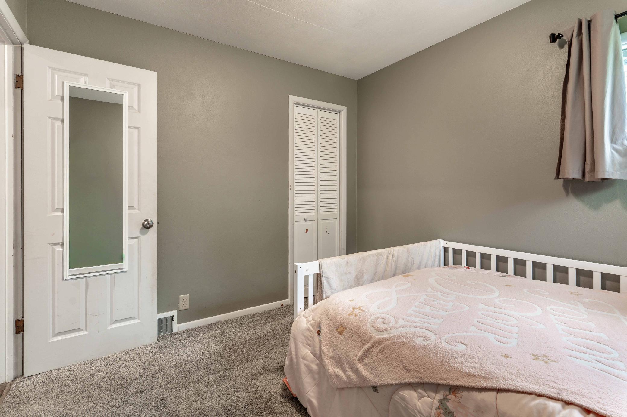1955 single family home for sale at 416 E Saint Charles Avenue in Fergus Falls, MN — 3 bed, 2 bath (photo 39 of 71)