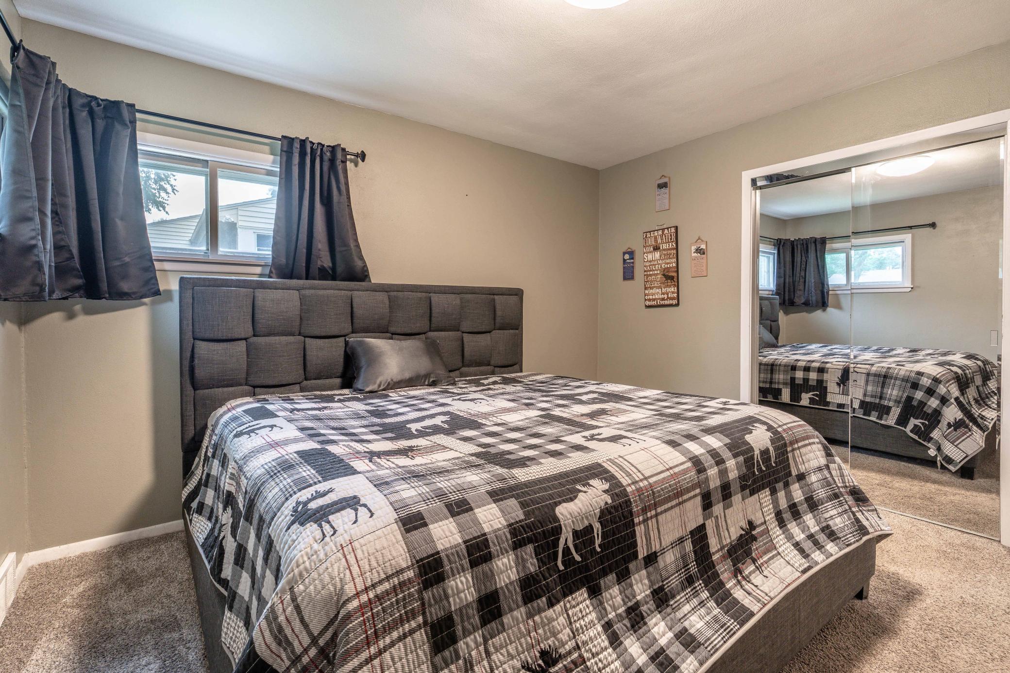 1955 single family home for sale at 416 E Saint Charles Avenue in Fergus Falls, MN — 3 bed, 2 bath (photo 41 of 71)