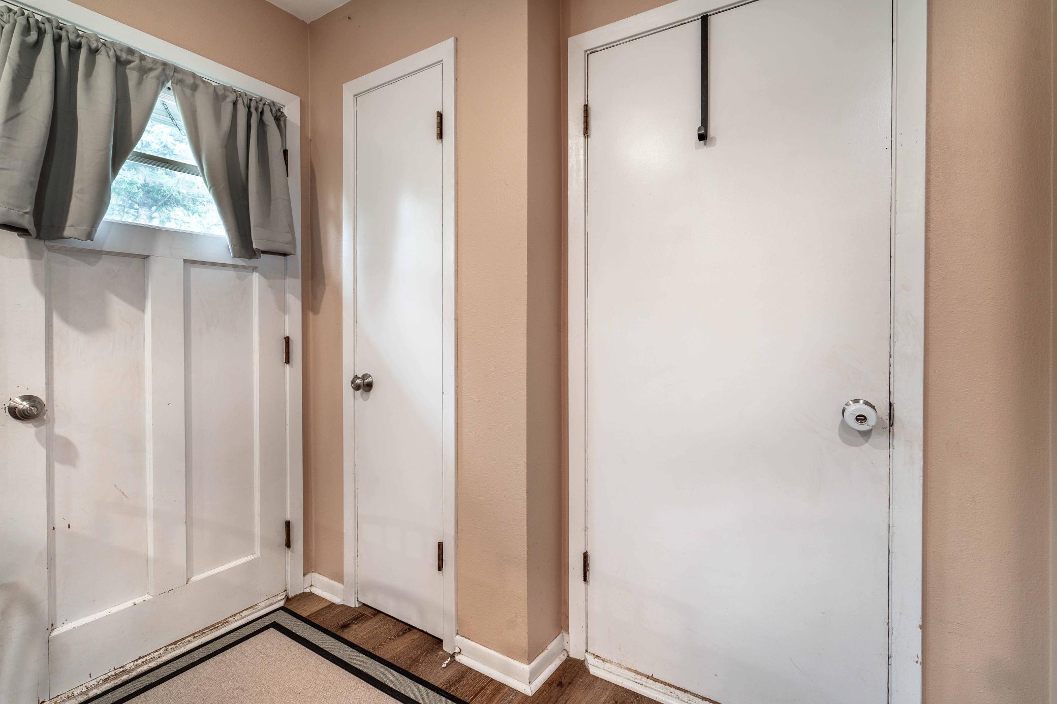 1955 single family home for sale at 416 E Saint Charles Avenue in Fergus Falls, MN — 3 bed, 2 bath (photo 42 of 71)
