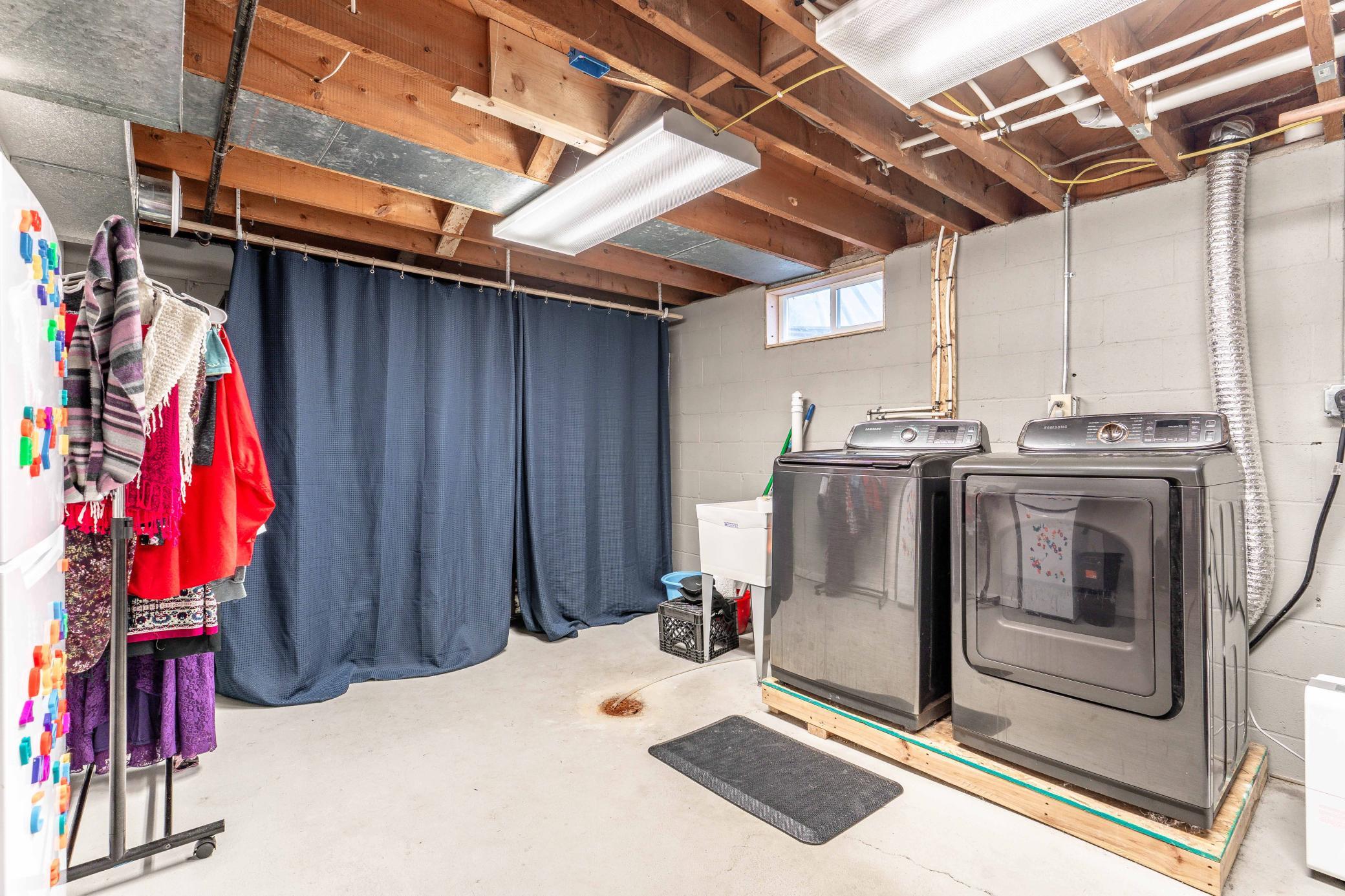 1955 single family home for sale at 416 E Saint Charles Avenue in Fergus Falls, MN — 3 bed, 2 bath (photo 49 of 71)