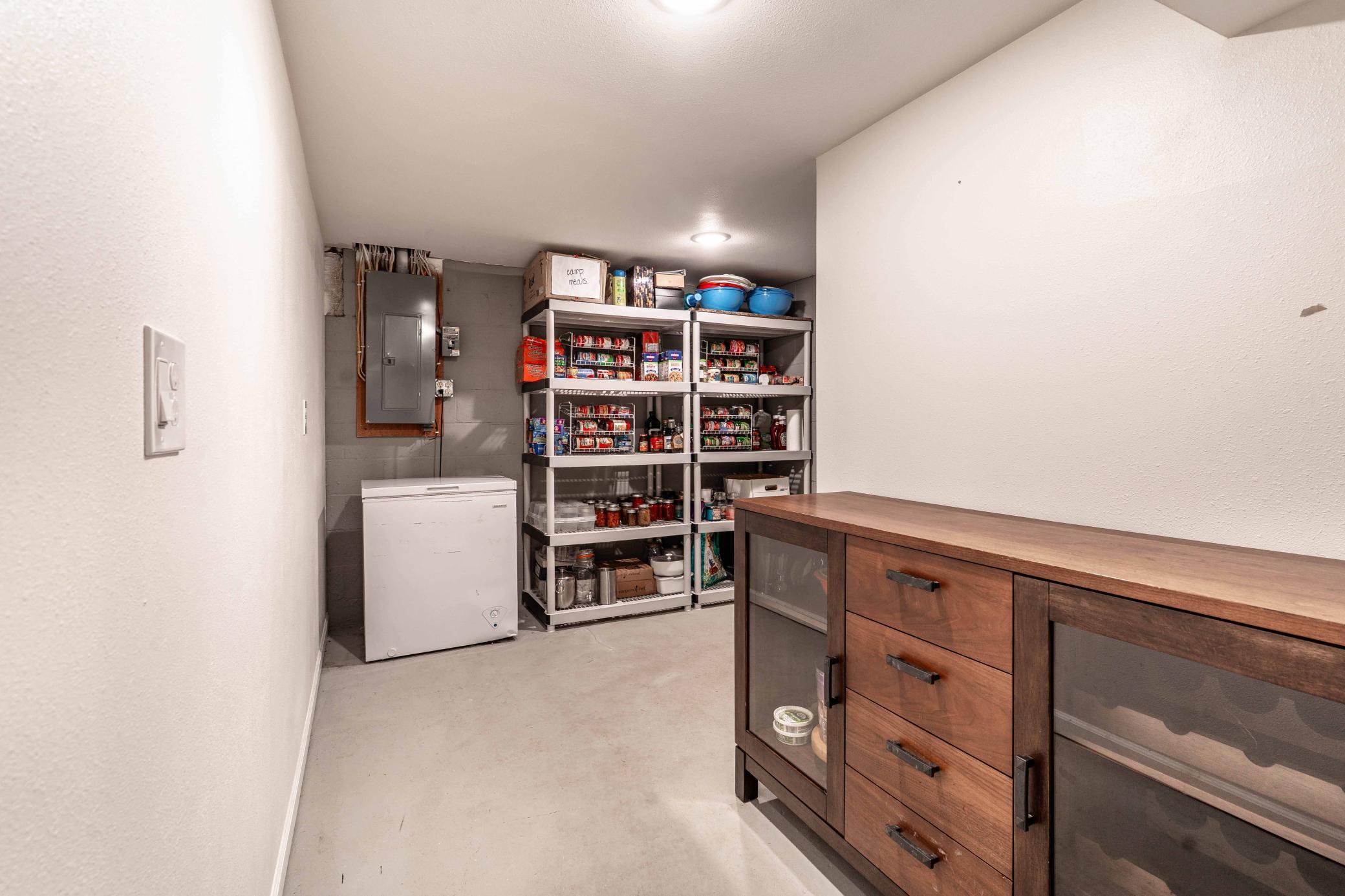 1955 single family home for sale at 416 E Saint Charles Avenue in Fergus Falls, MN — 3 bed, 2 bath (photo 51 of 71)