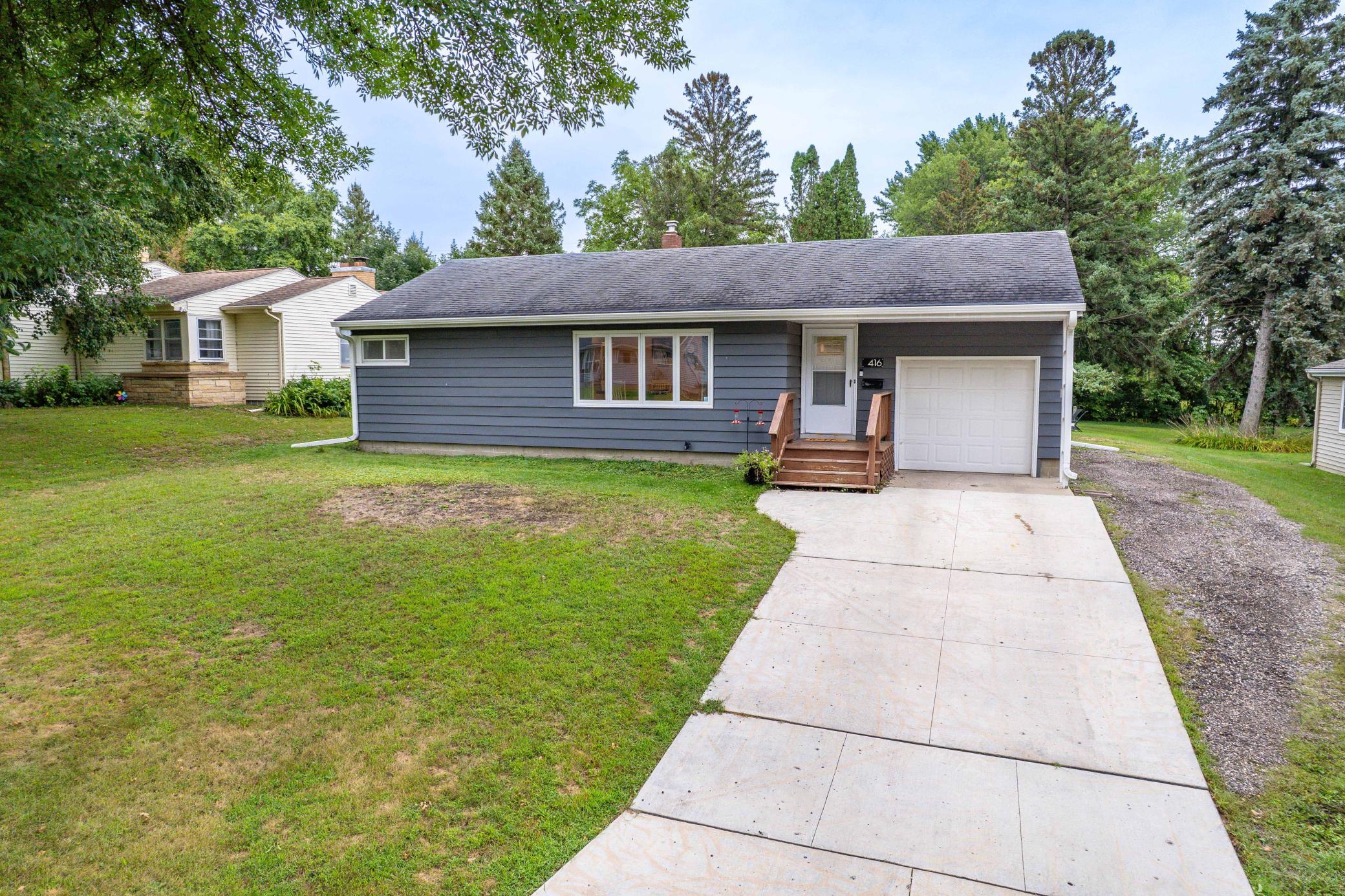 1955 single family home for sale at 416 E Saint Charles Avenue in Fergus Falls, MN — 3 bed, 2 bath (photo 57 of 71)