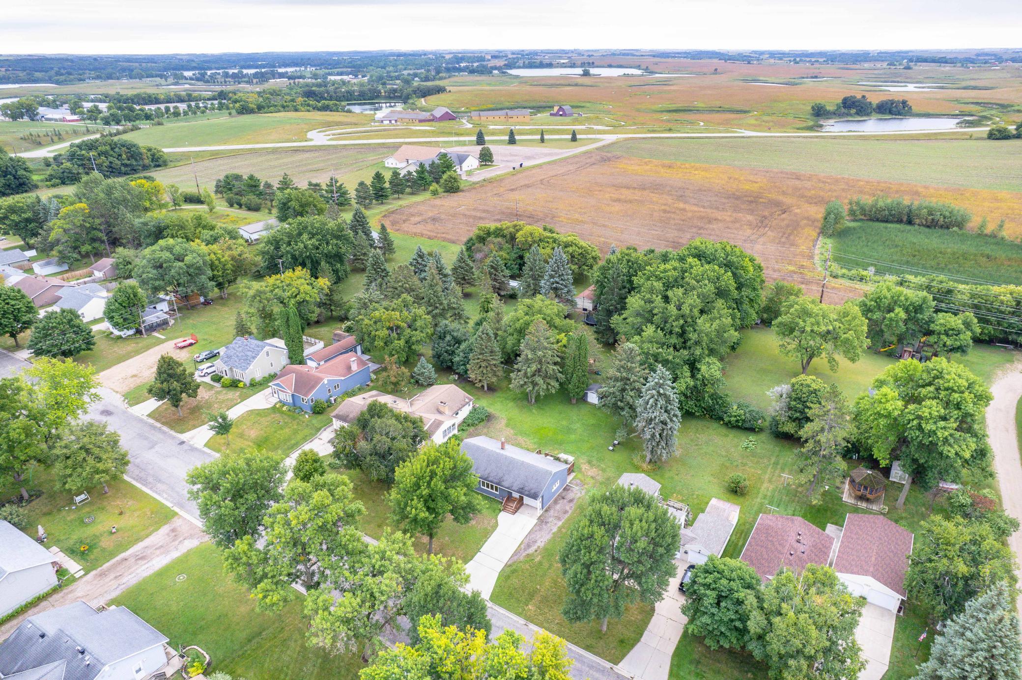1955 single family home for sale at 416 E Saint Charles Avenue in Fergus Falls, MN — 3 bed, 2 bath (photo 69 of 71)