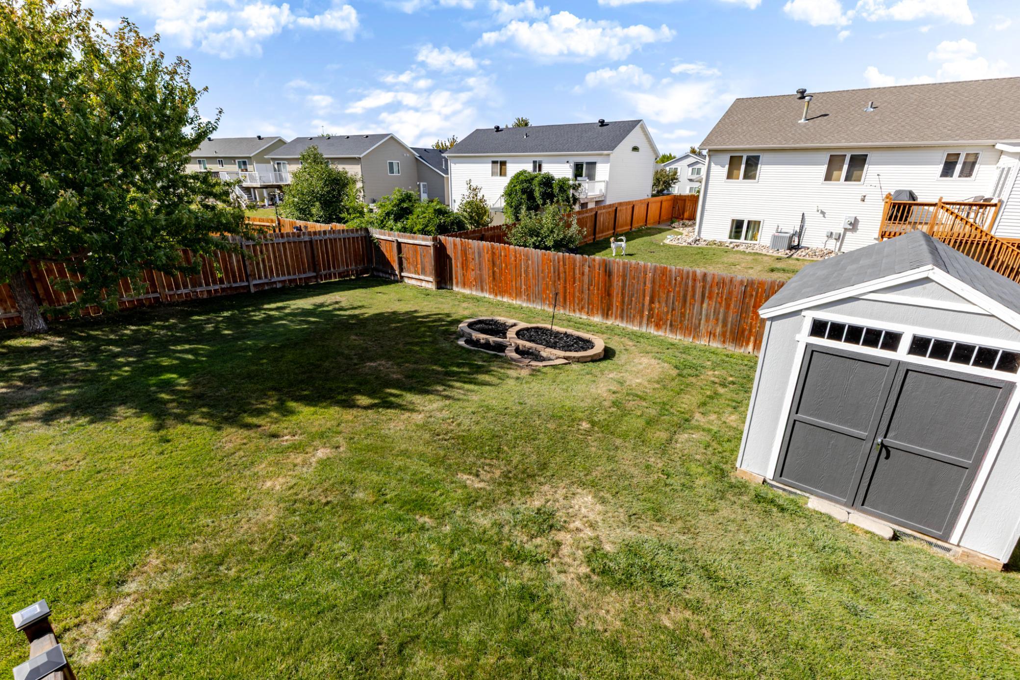 2005 single family home for sale at 802 18th Avenue W in West Fargo, ND — 4 bed, 2 bath (photo 44 of 48)