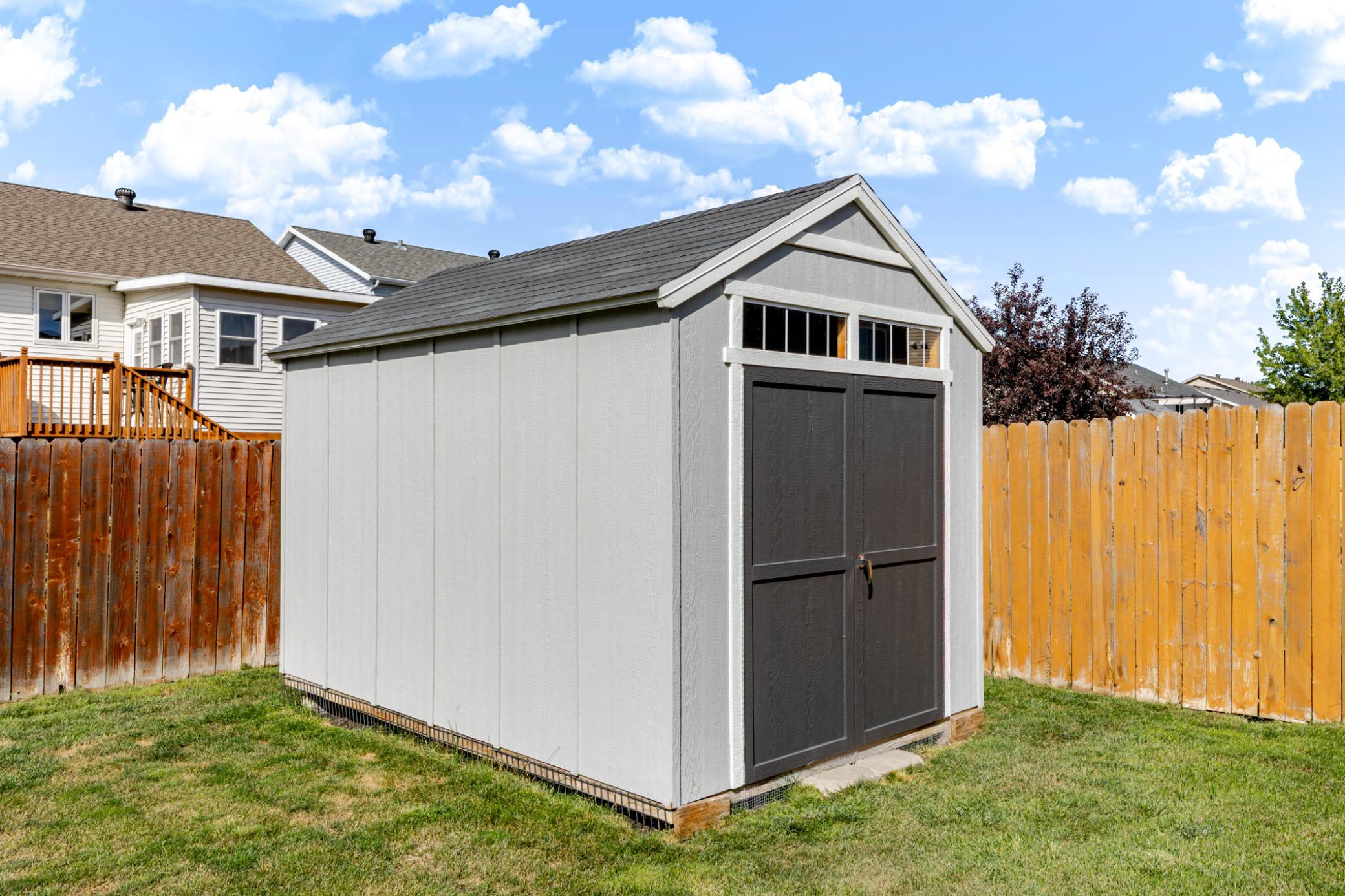 2005 single family home for sale at 802 18th Avenue W in West Fargo, ND — 4 bed, 2 bath (photo 48 of 48)