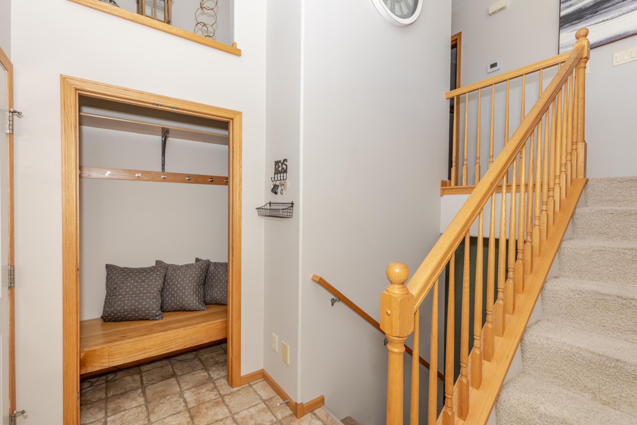 2005 single family home for sale at 802 18th Avenue W in West Fargo, ND — 4 bed, 2 bath (photo 8 of 48)