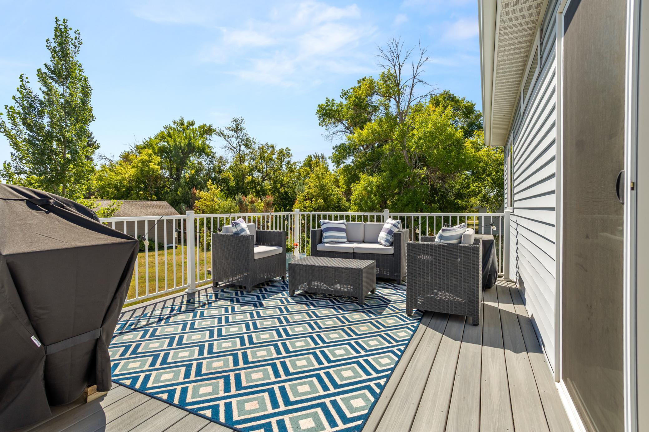 2017 single family home for sale at 252 4th Street in Gardner, ND — 4 bed, 3 bath (photo 3 of 39)