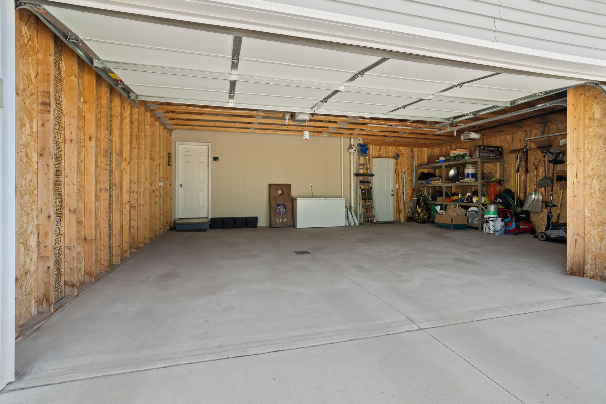 2017 single family home for sale at 252 4th Street in Gardner, ND — 4 bed, 3 bath (photo 28 of 39)