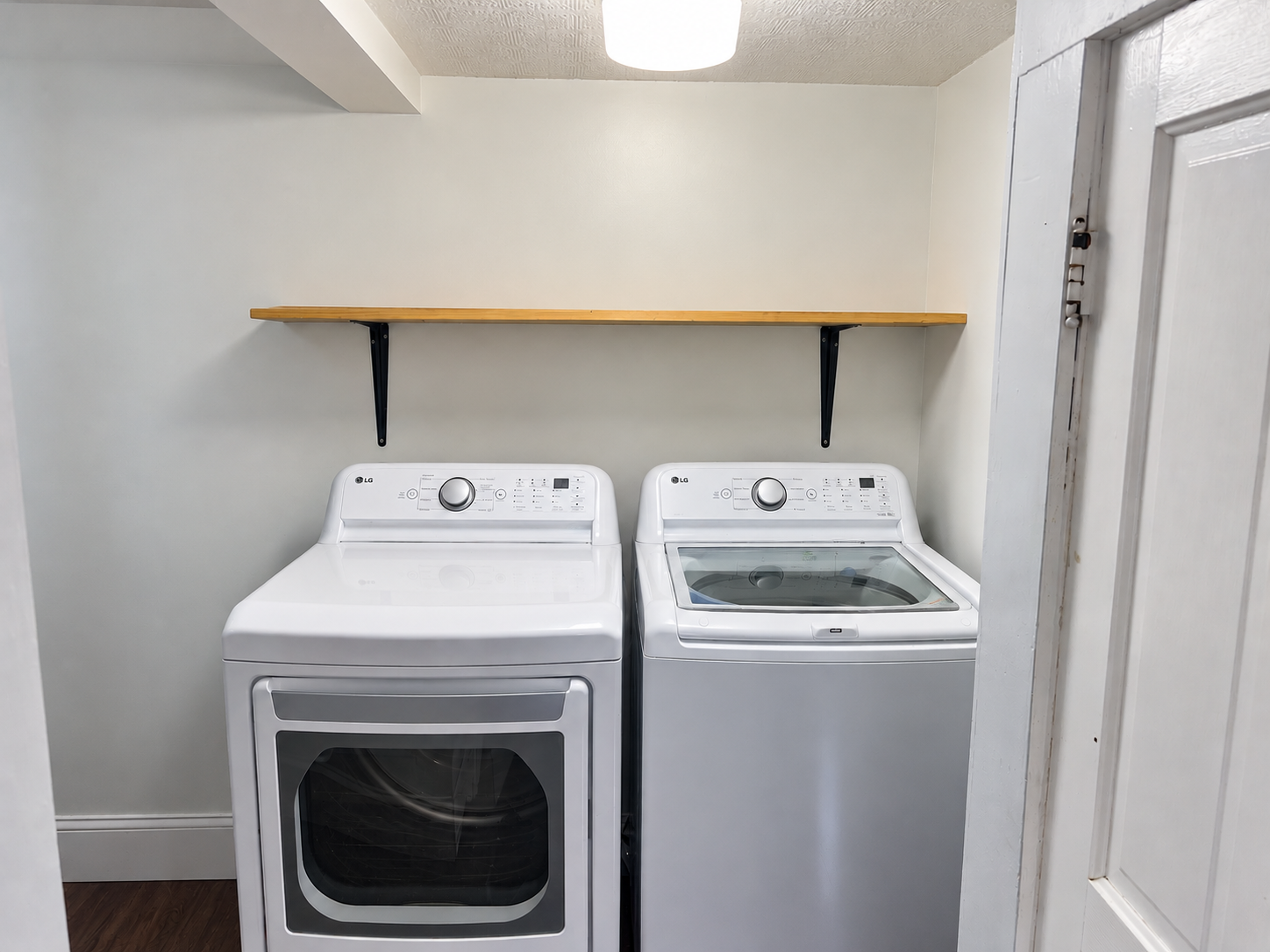 1900 single family home for sale at 506 Steele Avenue in Hope, ND — 3 bed, 2 bath (photo 15 of 49)