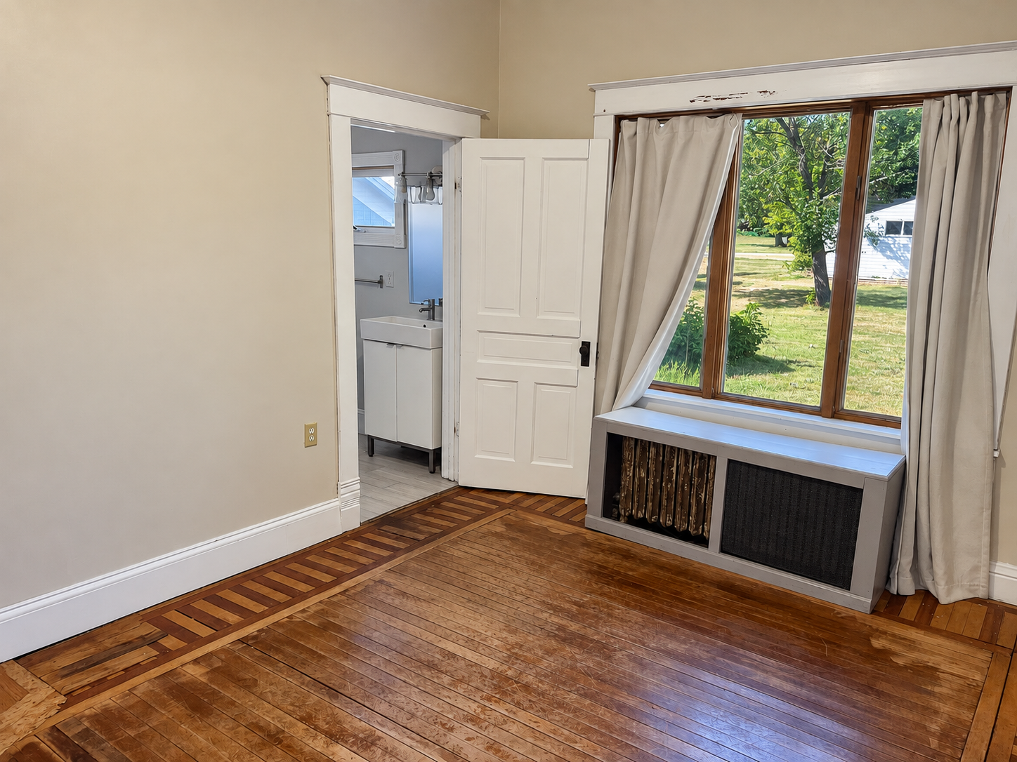 1900 single family home for sale at 506 Steele Avenue in Hope, ND — 3 bed, 2 bath (photo 16 of 49)